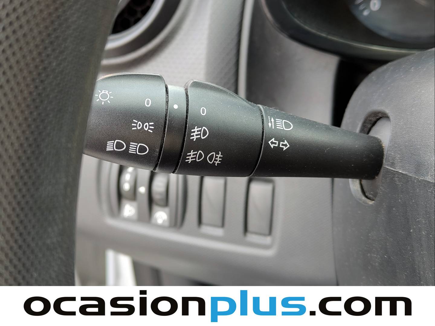 Renault Clio Renault Clio 1.2 16v Authentique (75 CV) de segunda mano