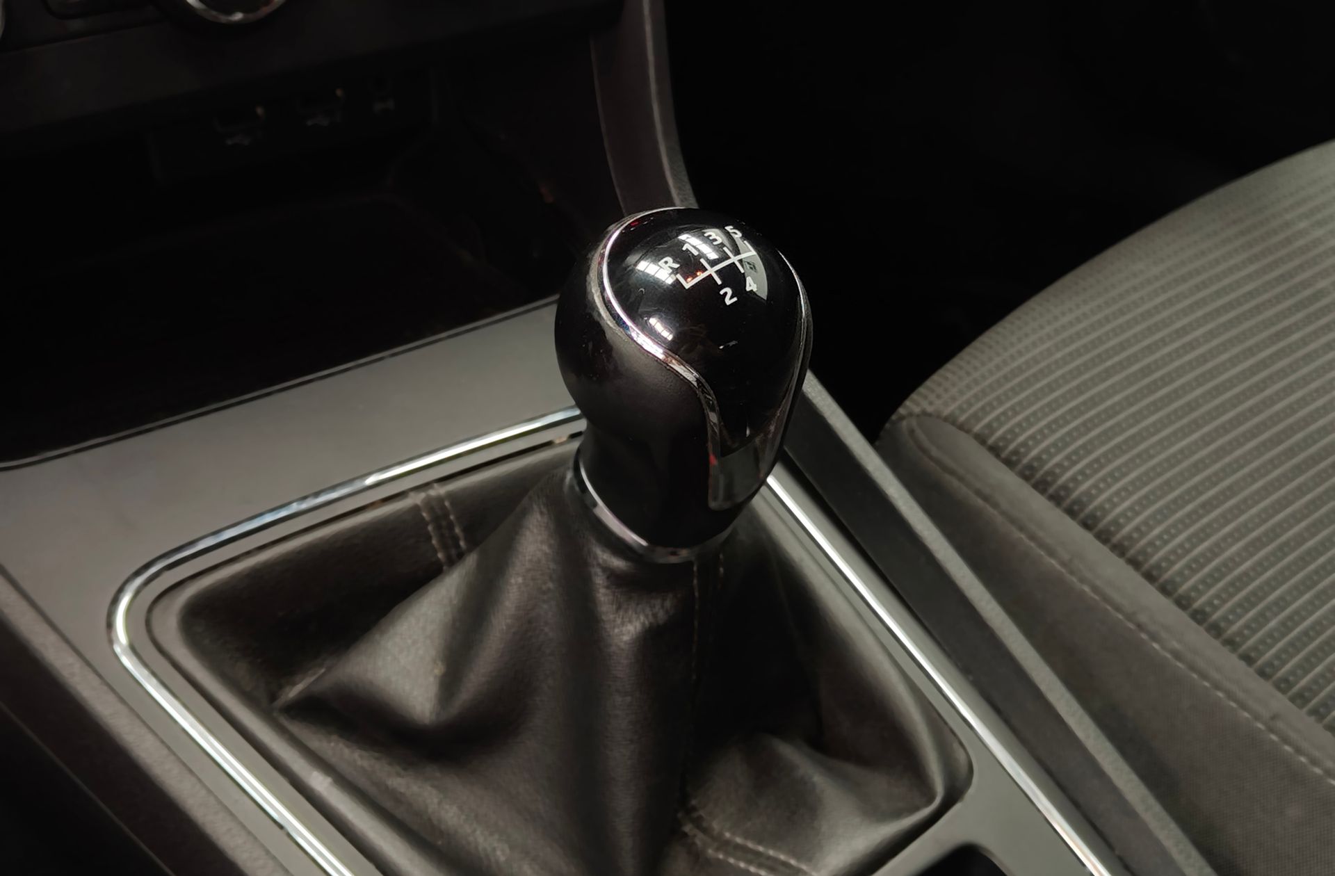 SEAT León ST 1.6 TDI Style - foto 5