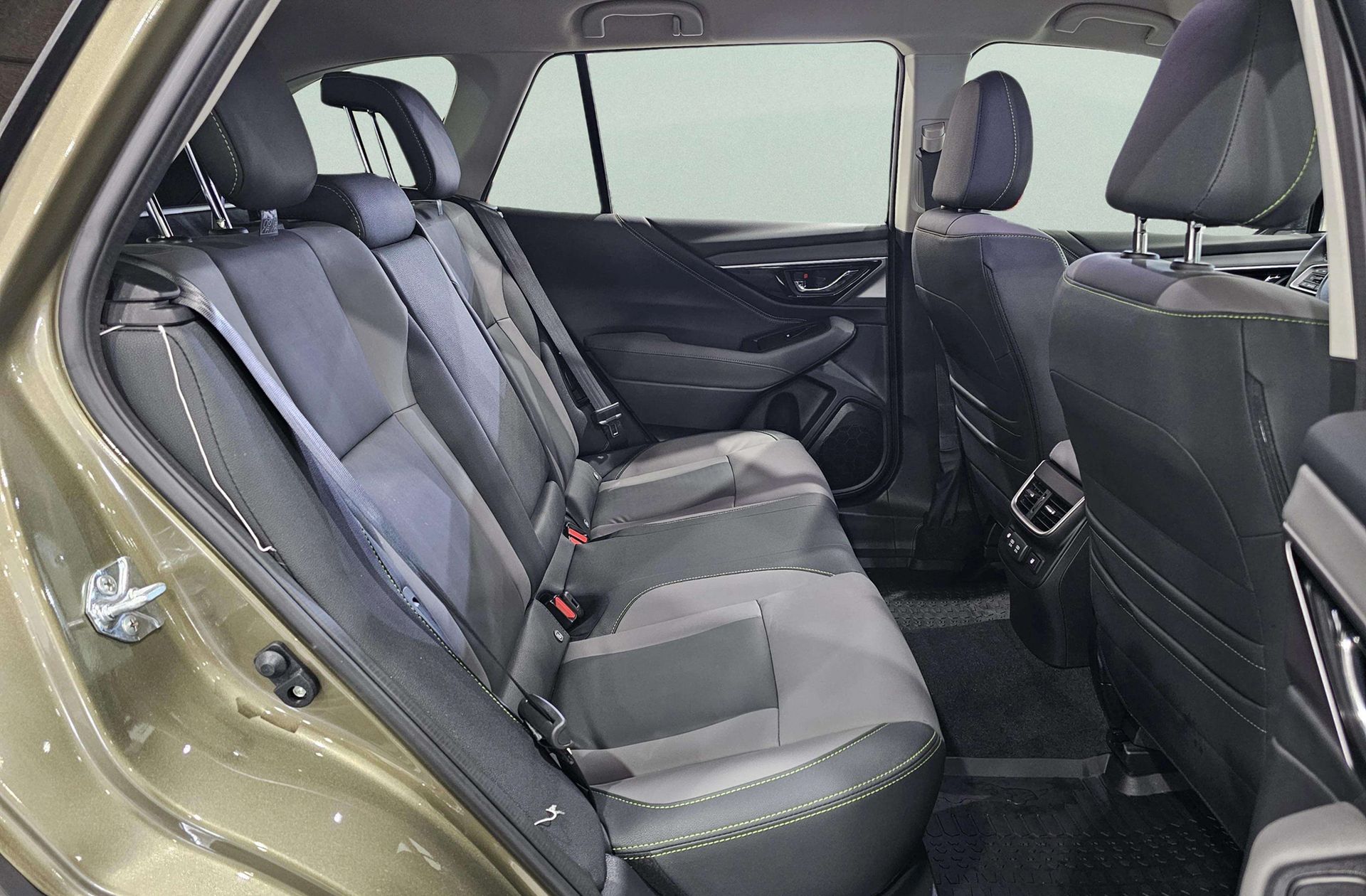 Subaru Outback 2.5 Field AWD CVT Lineartronic - foto 21