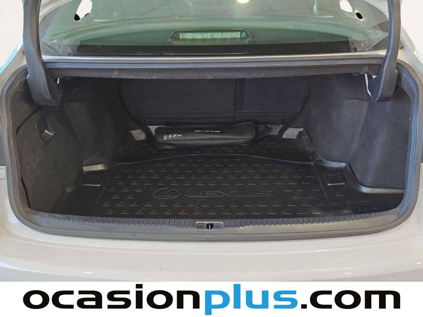Fotos maletero Lexus IS Lexus IS 300h F-Sport (223 CV)