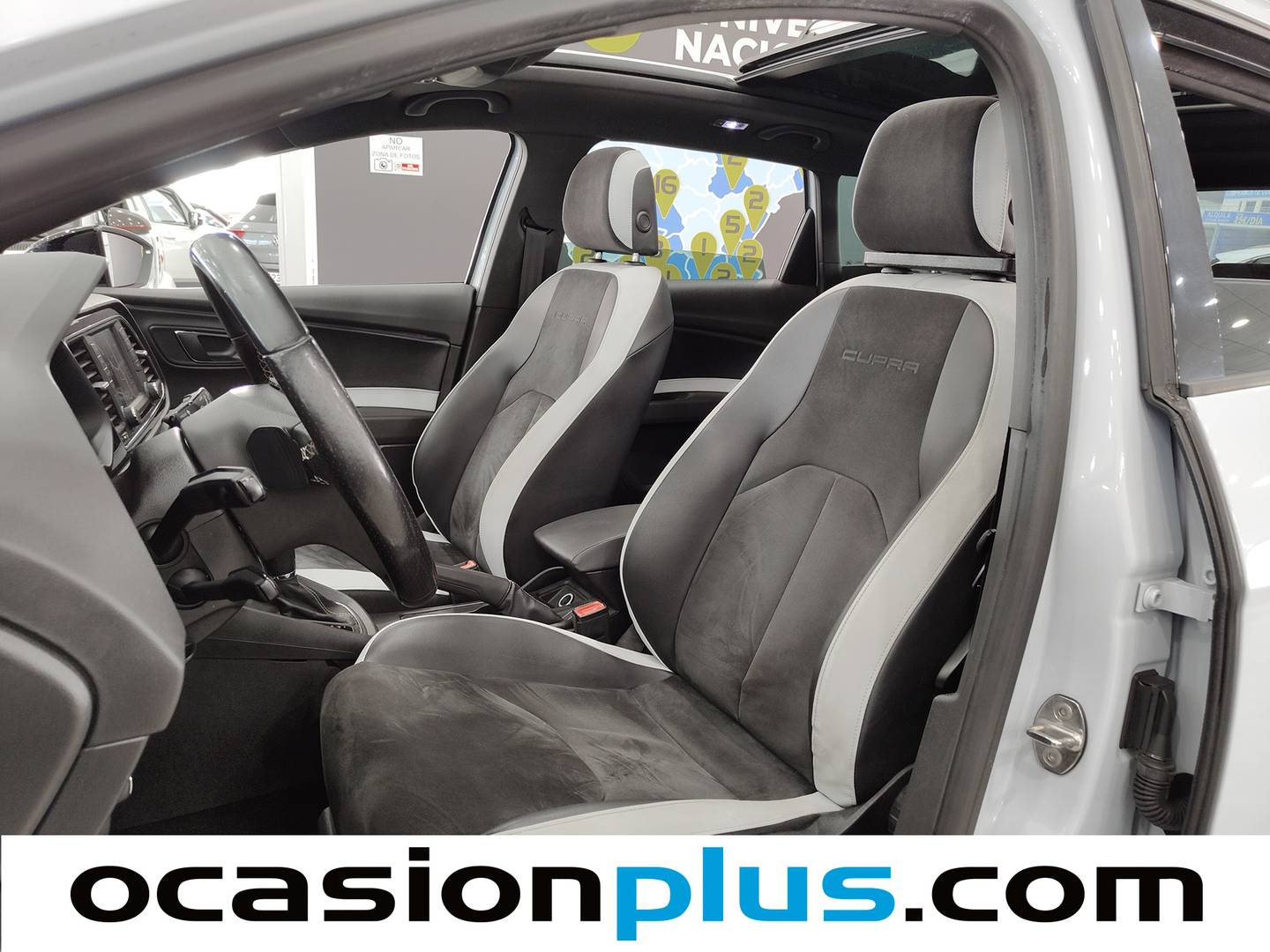 Foto asientos delanteros Seat León ST Seat León ST 2.0 TSI S&S Cupra DSG (290 CV)