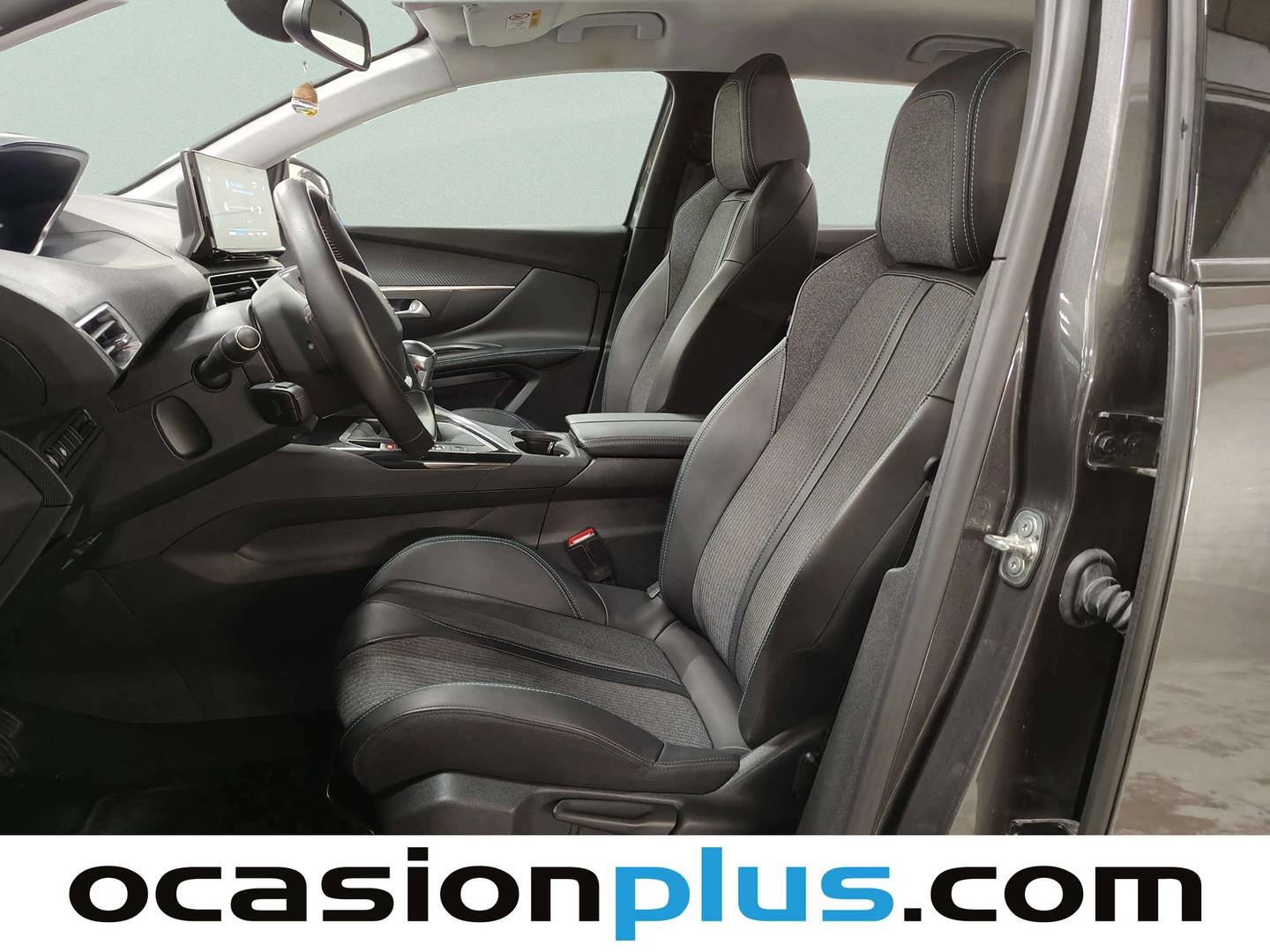 Foto asientos delanteros Peugeot 5008 Peugeot 5008 BlueHDi 130 S&S Allure 7 Plazas (130 CV)