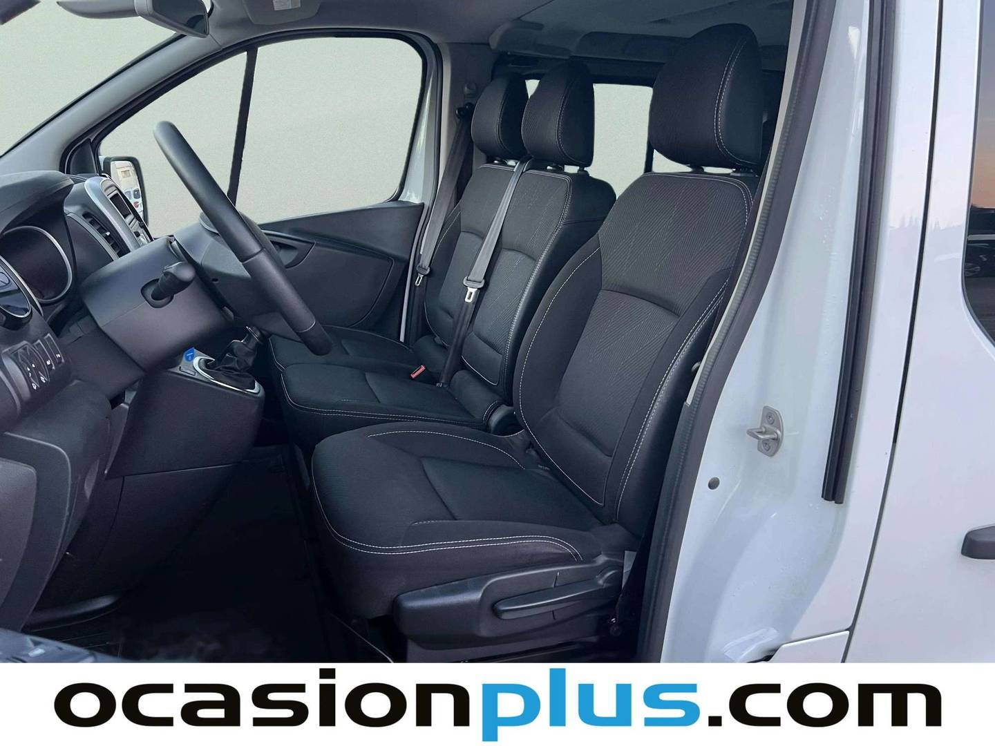 Foto asientos traseros Renault Trafic Renault Trafic Combi 9 Energy dCi (120 CV)