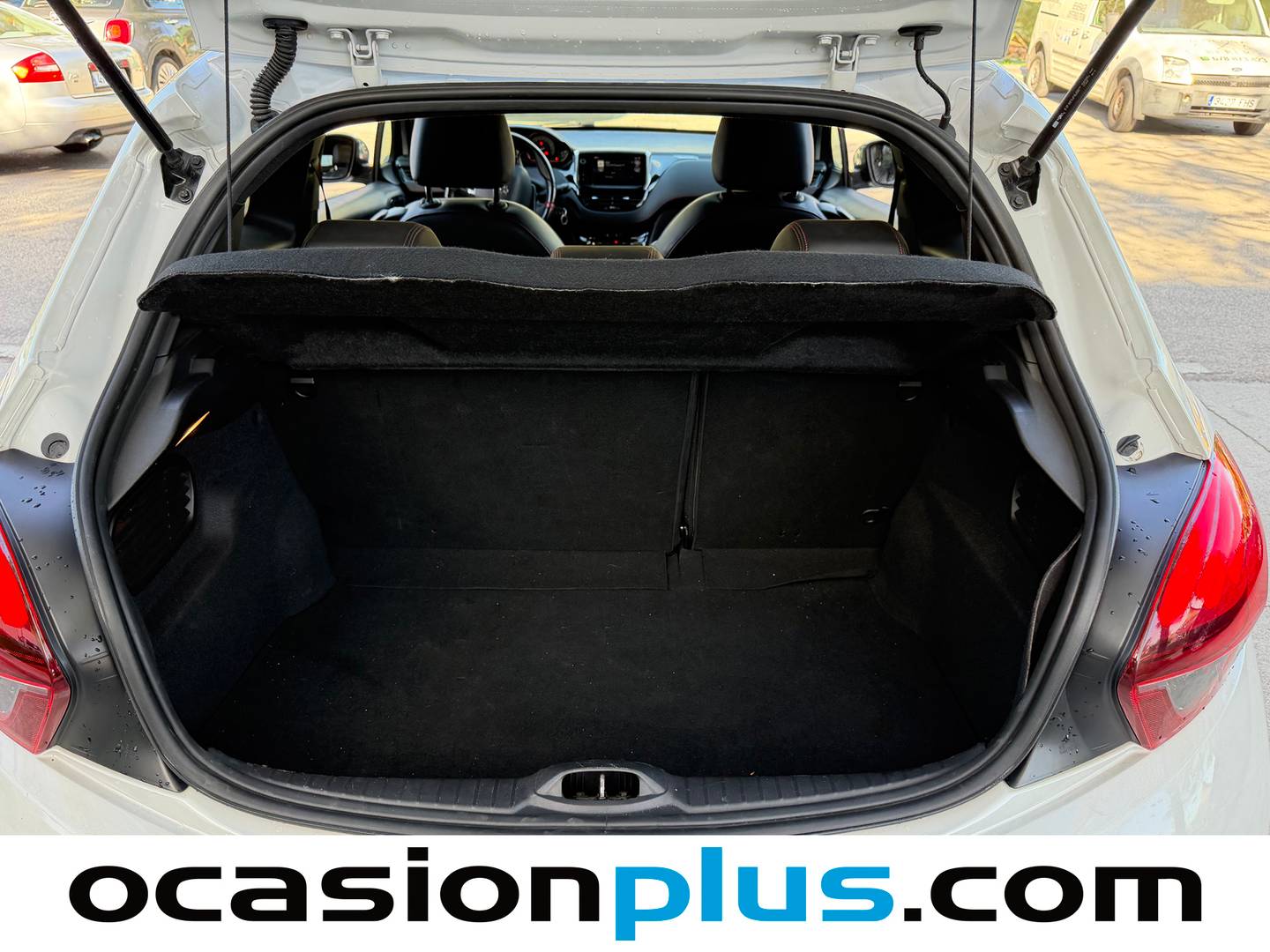 Fotos maletero Peugeot 208 Peugeot 208 GTi (208 CV)