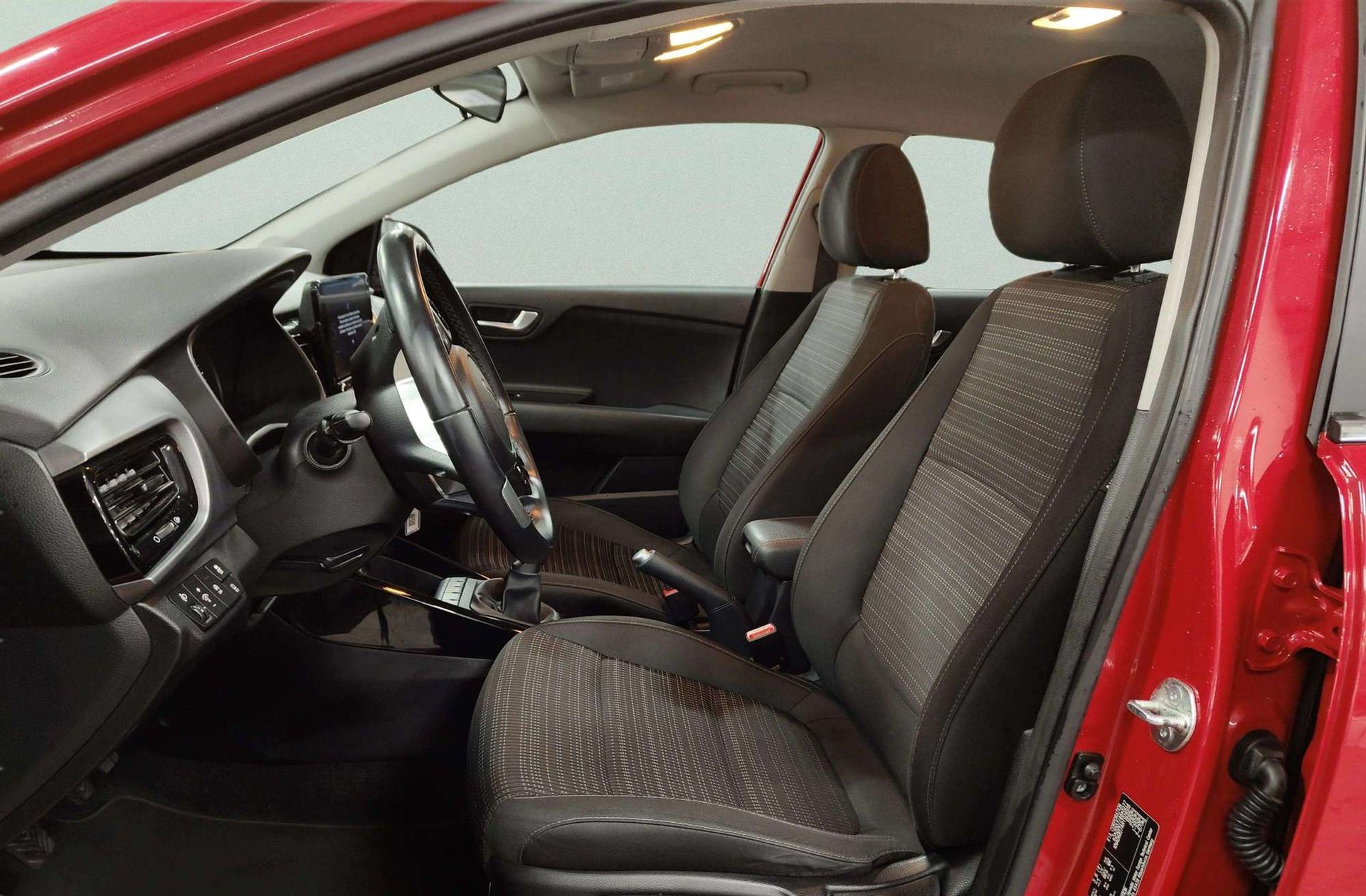 Kia Stonic 1.0 T-GDi MHEV Drive - foto 13