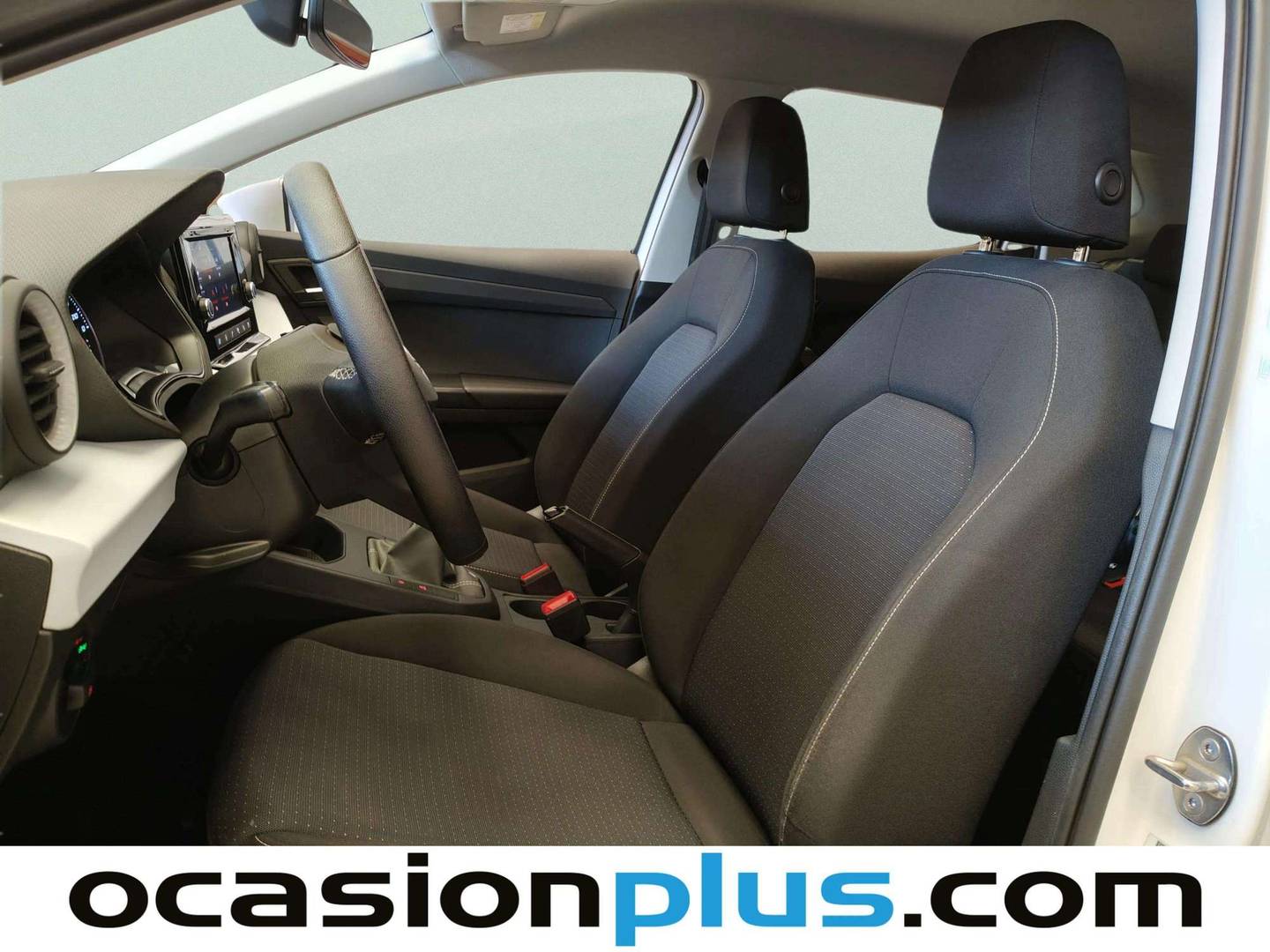 Foto asientos delanteros Seat Ibiza Seat Ibiza 1.0 TSI Style Plus (110 CV)
