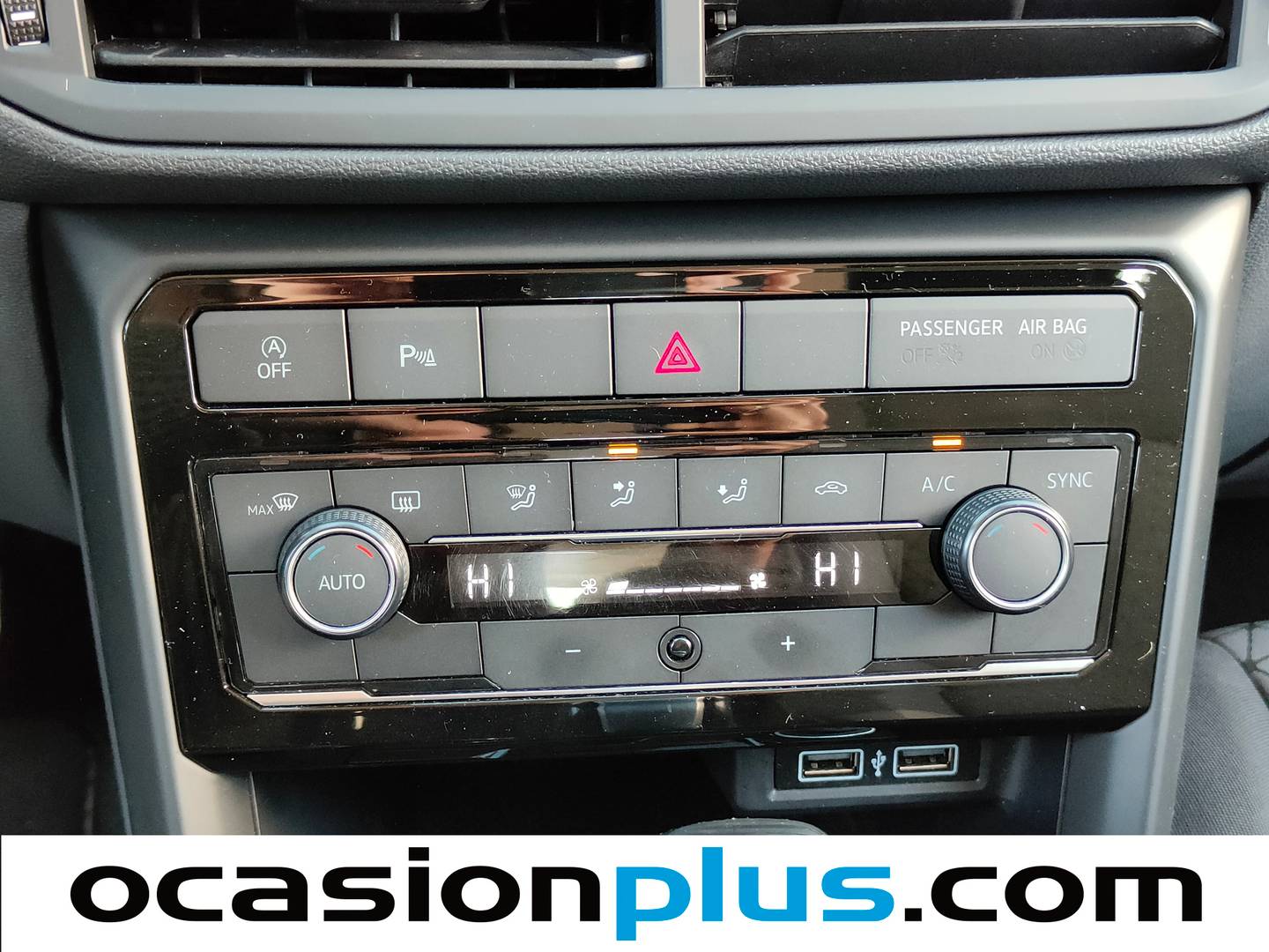 Foto Volkswagen T-Cross Volkswagen T-Cross Advance 1.0 TSI (115 CV) DSG