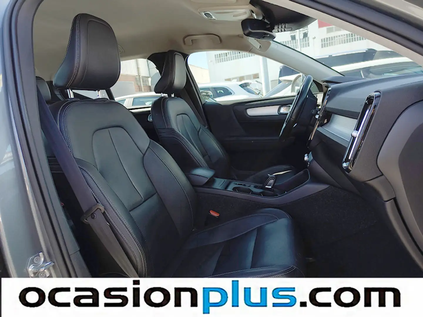 Foto Volvo XC40 Volvo XC40 D4 Momentum AWD Auto (190 CV)