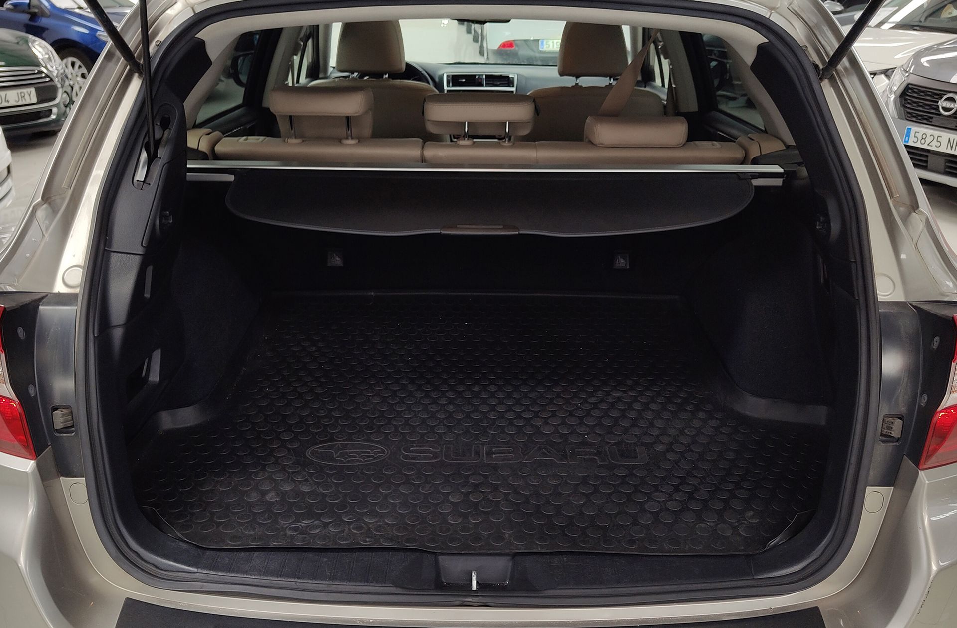 Subaru Outback 2.5 Executive Plus S CVT Lineartronic AWD - foto 19