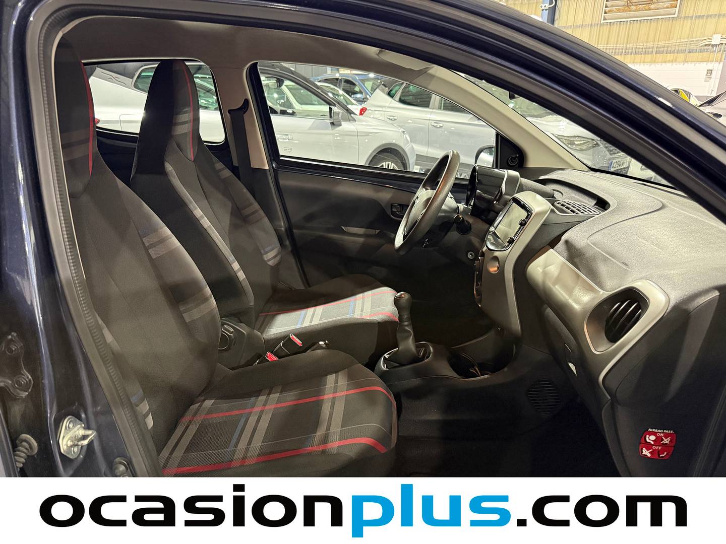 Peugeot 108 Peugeot 108 1.2 PureTech Active (82 CV) manual