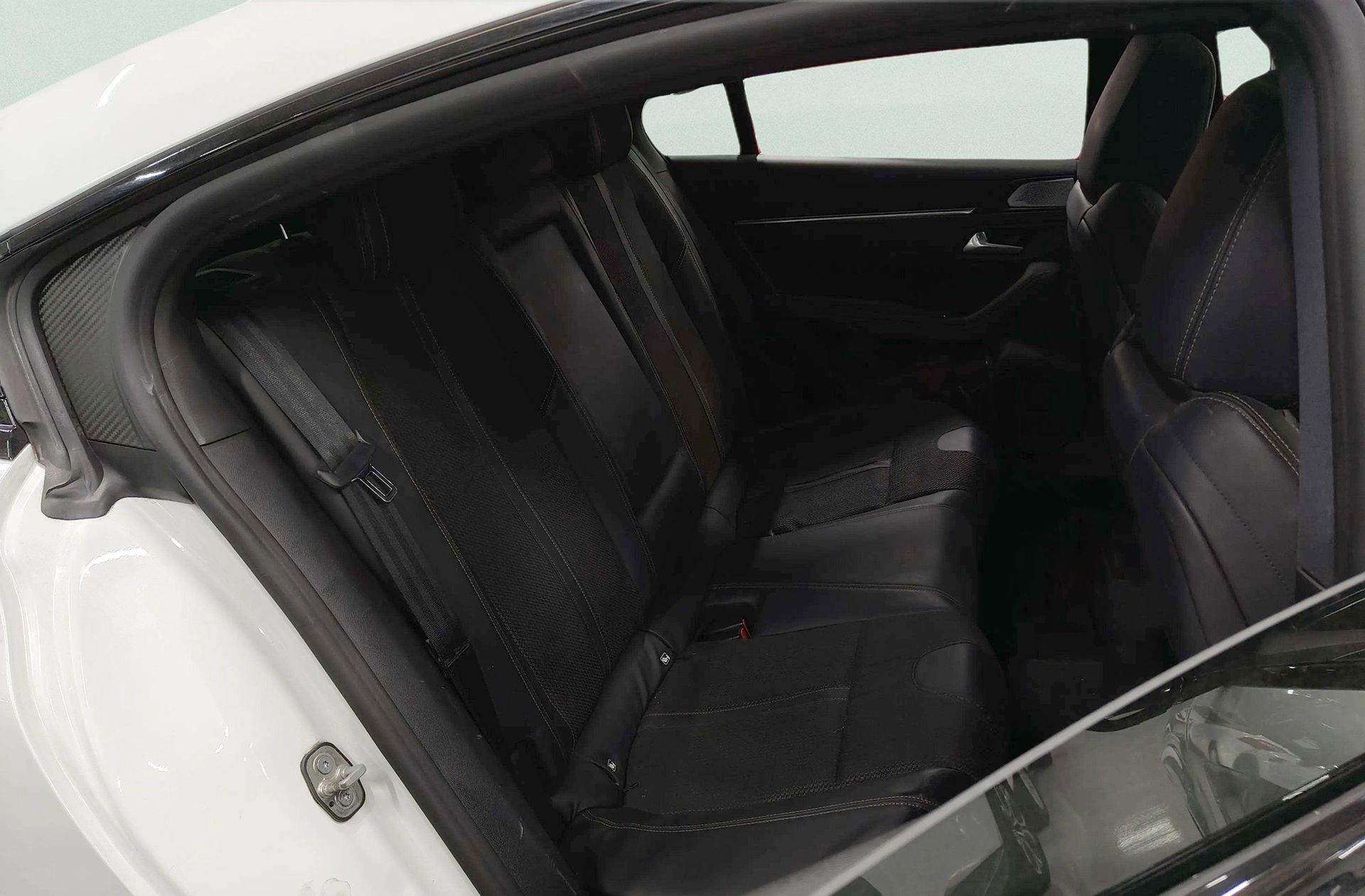 Peugeot 508 BlueHDi 160 GT Line EAT8 - foto 19