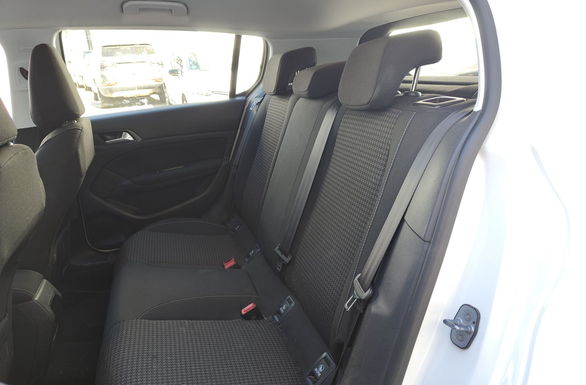 Peugeot 308 1.5 BlueHDi Business Line - foto 9