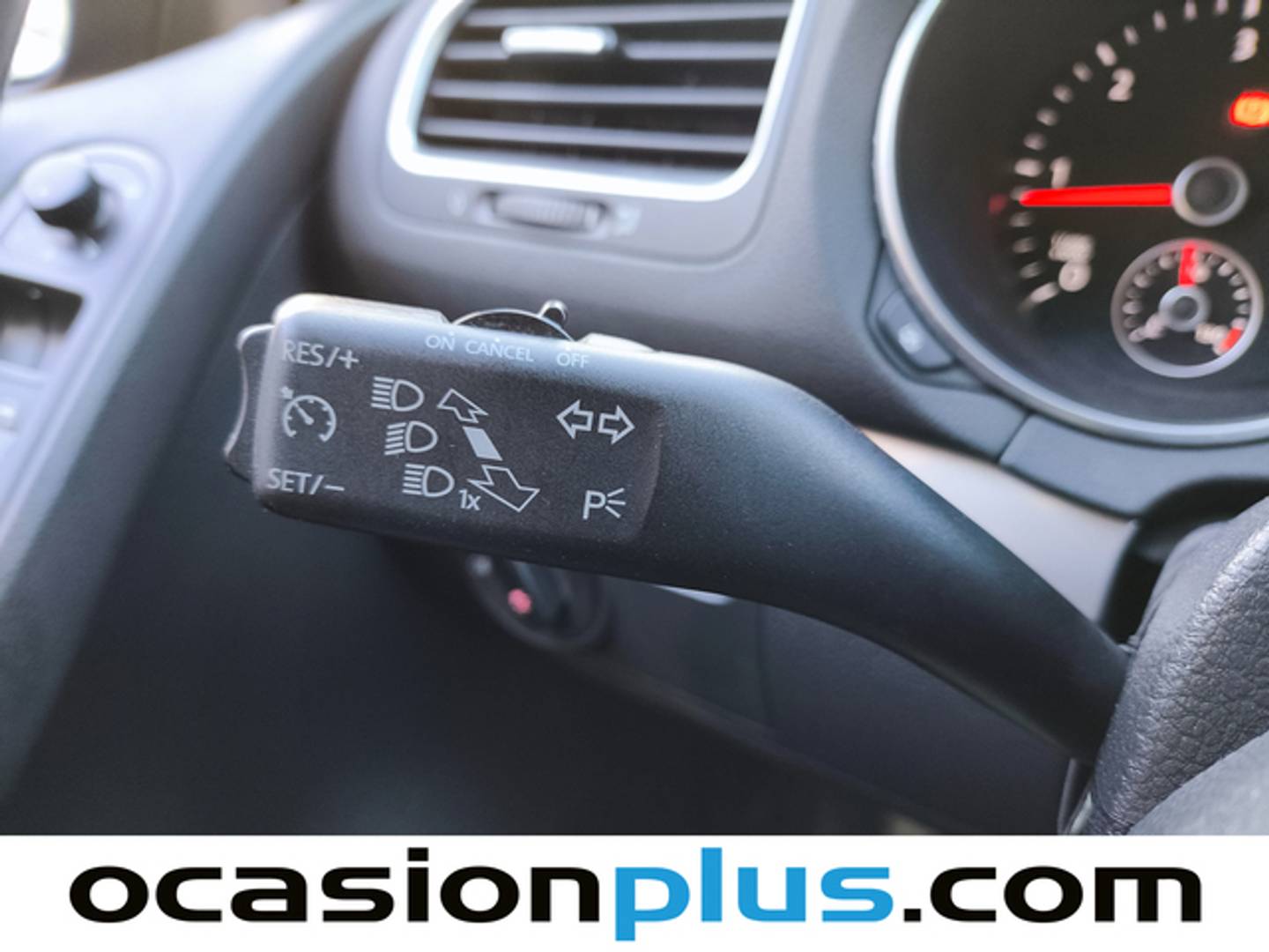 Equipamiento del Volkswagen Golf Volkswagen Golf Advance 1.6 TDI BMT (105 CV) DSG