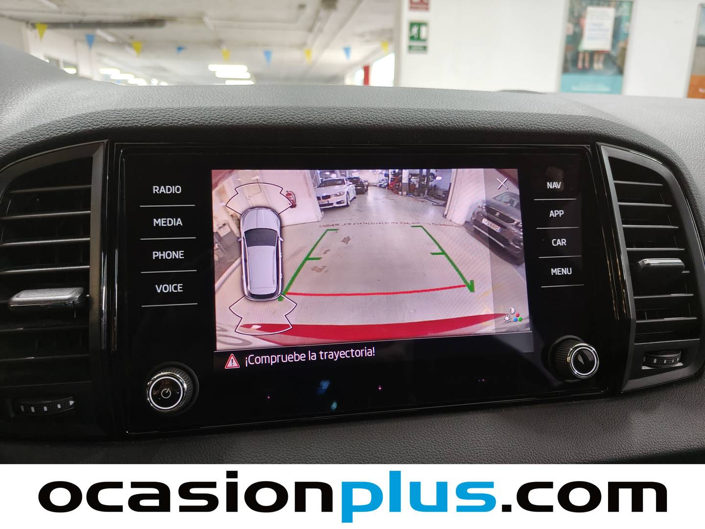 Foto Skoda Karoq Skoda Karoq 1.5 TSI ACT Sportline DSG (150 CV)