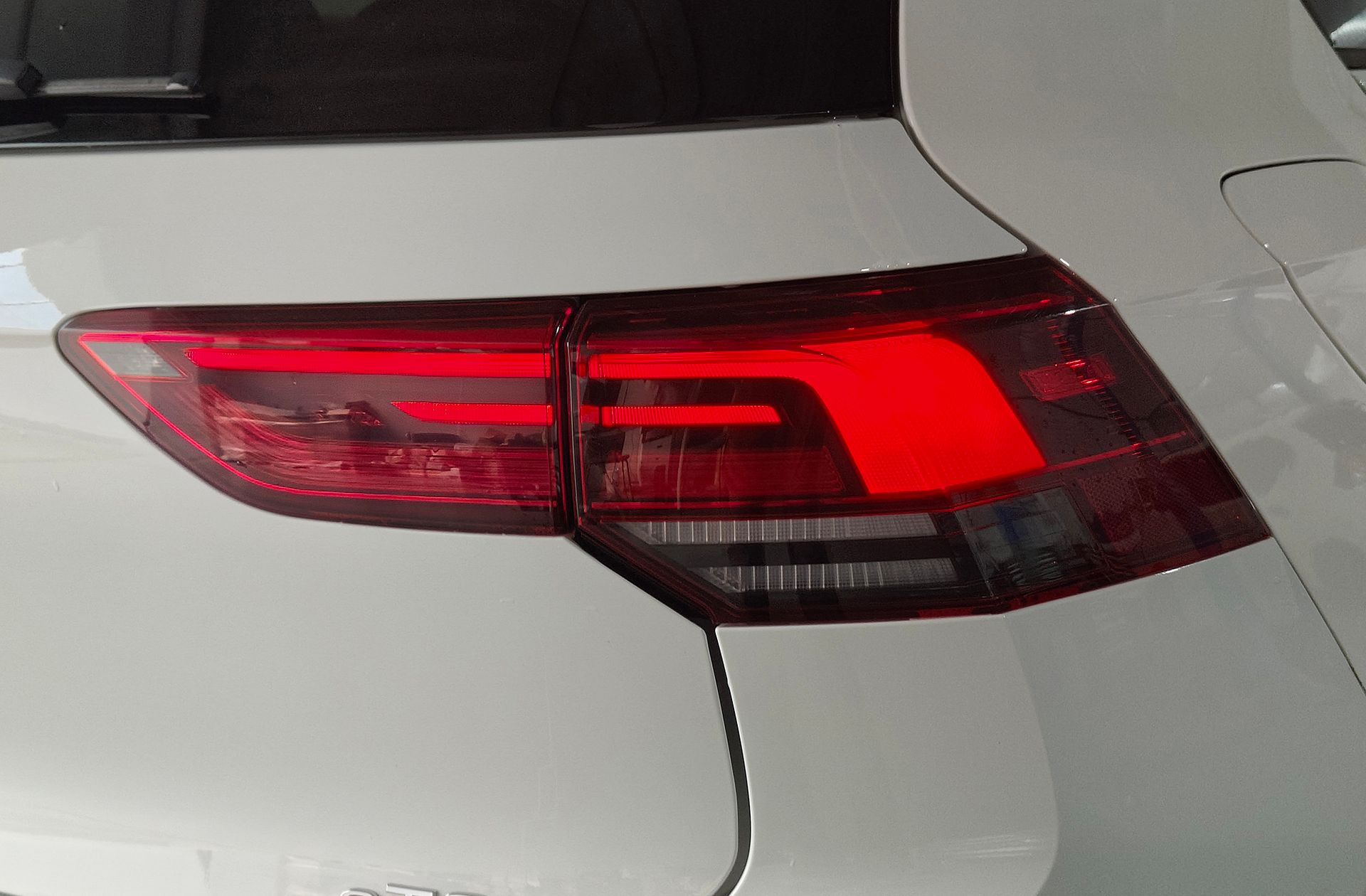 Volkswagen Golf R-Line 1.5 eTSI DSG - foto 20
