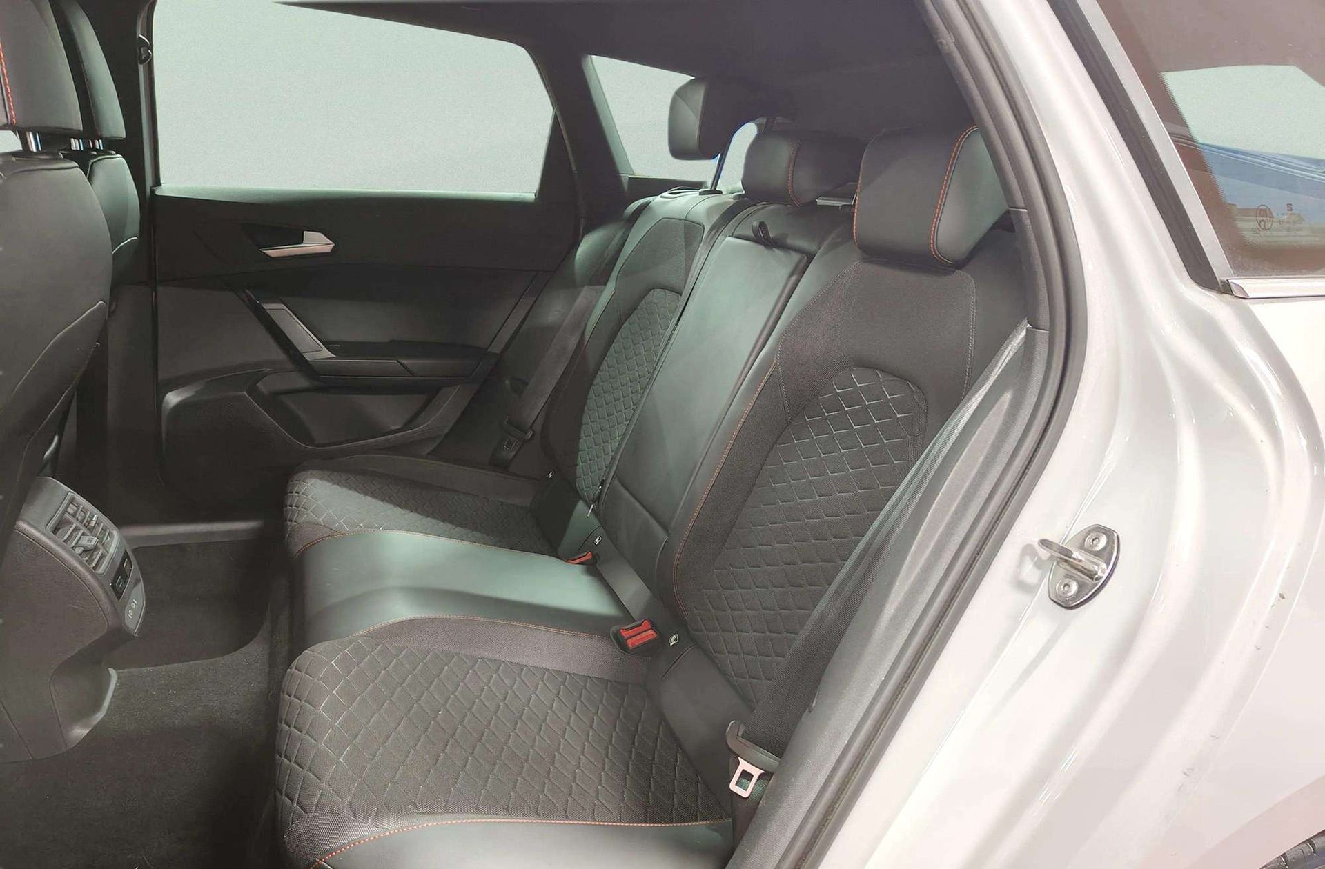 SEAT León ST ST 2.0 TDI FR Go L DSG - foto 12