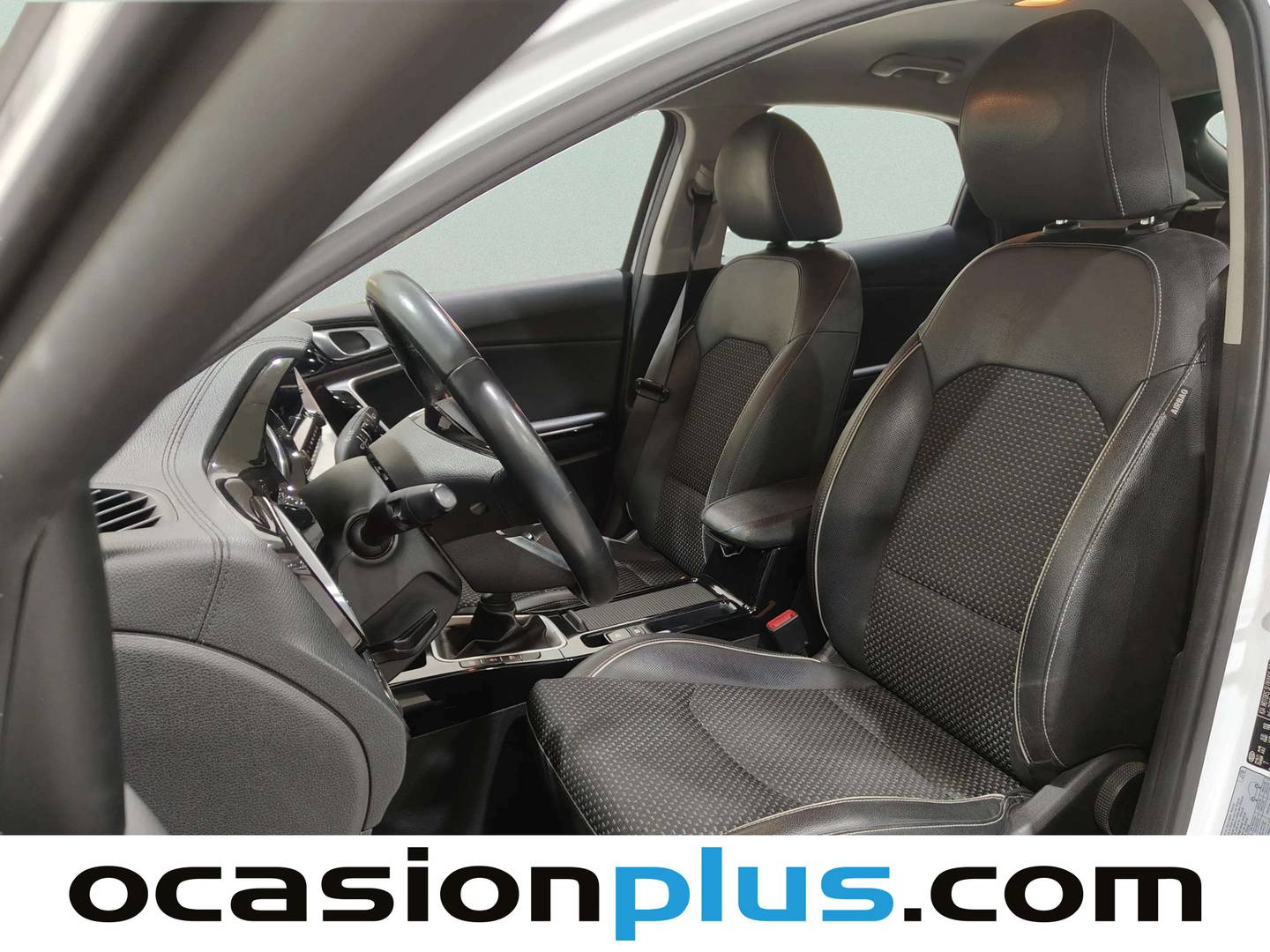 Foto KIA XCeed Kia XCeed 1.5 MHEV iMT Tech (160 CV)