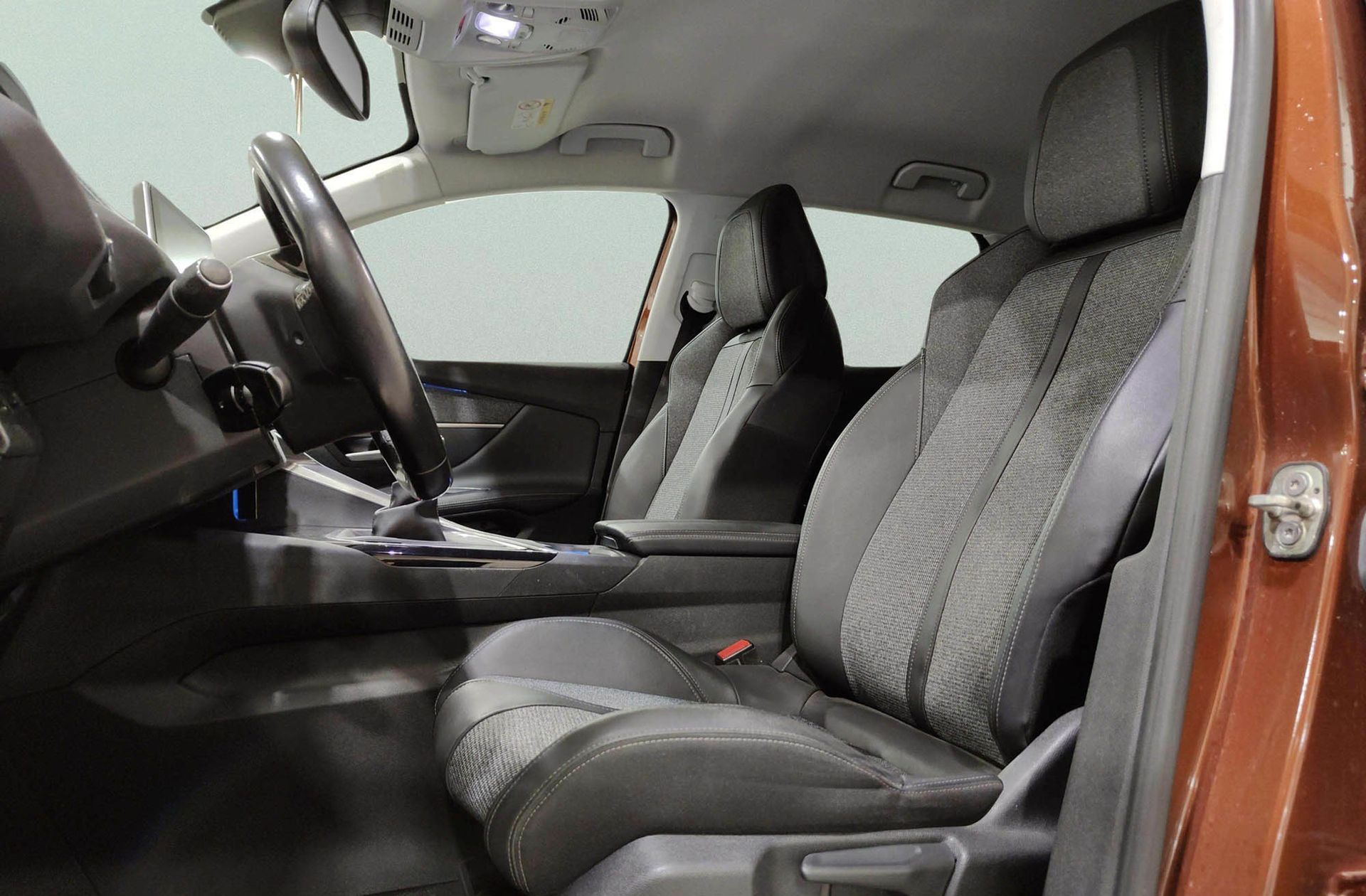 Peugeot 3008 PureTech 130 Allure - foto 12