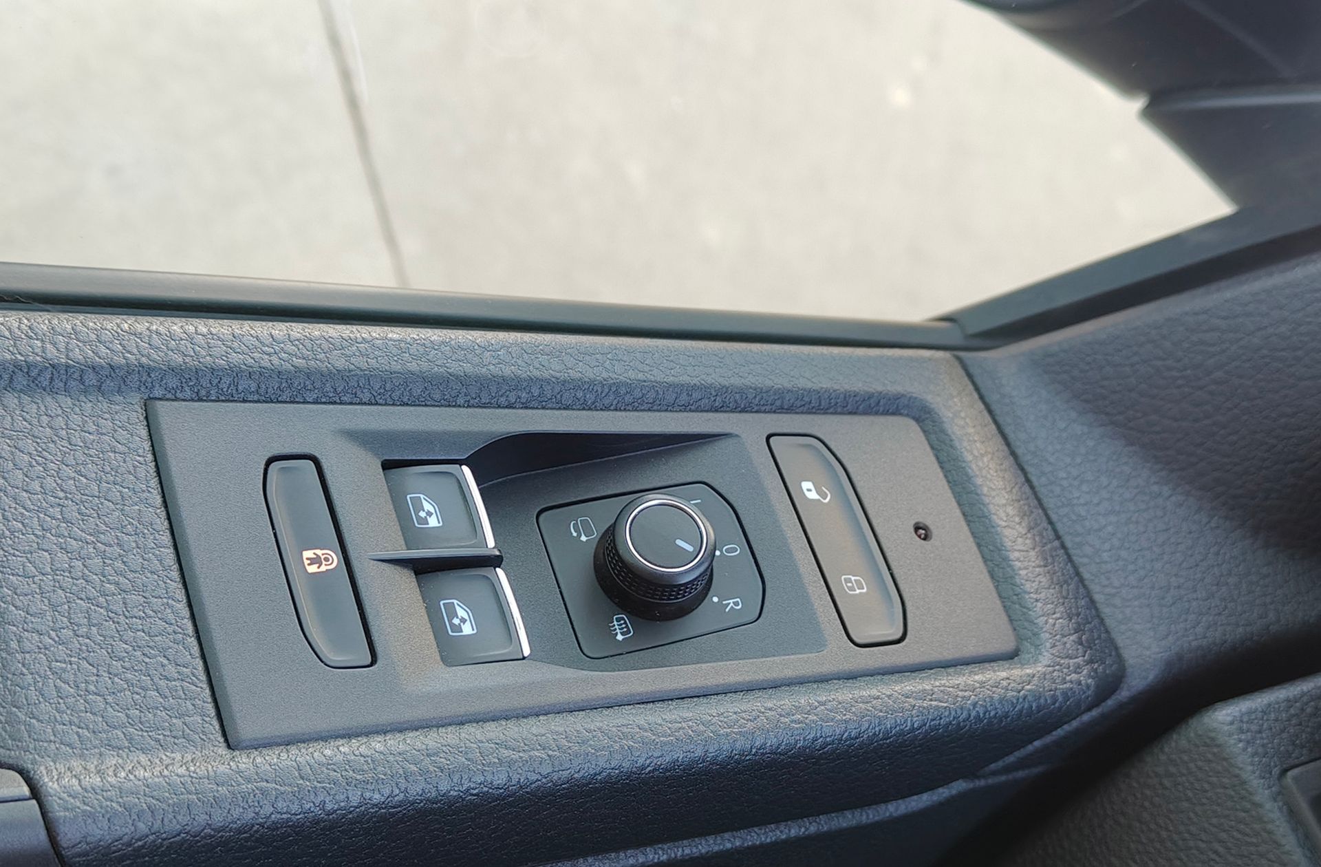 Volkswagen Multivan Origin Batalla Corta 2.0 TDI BMT DSG 7 plazas - foto 27
