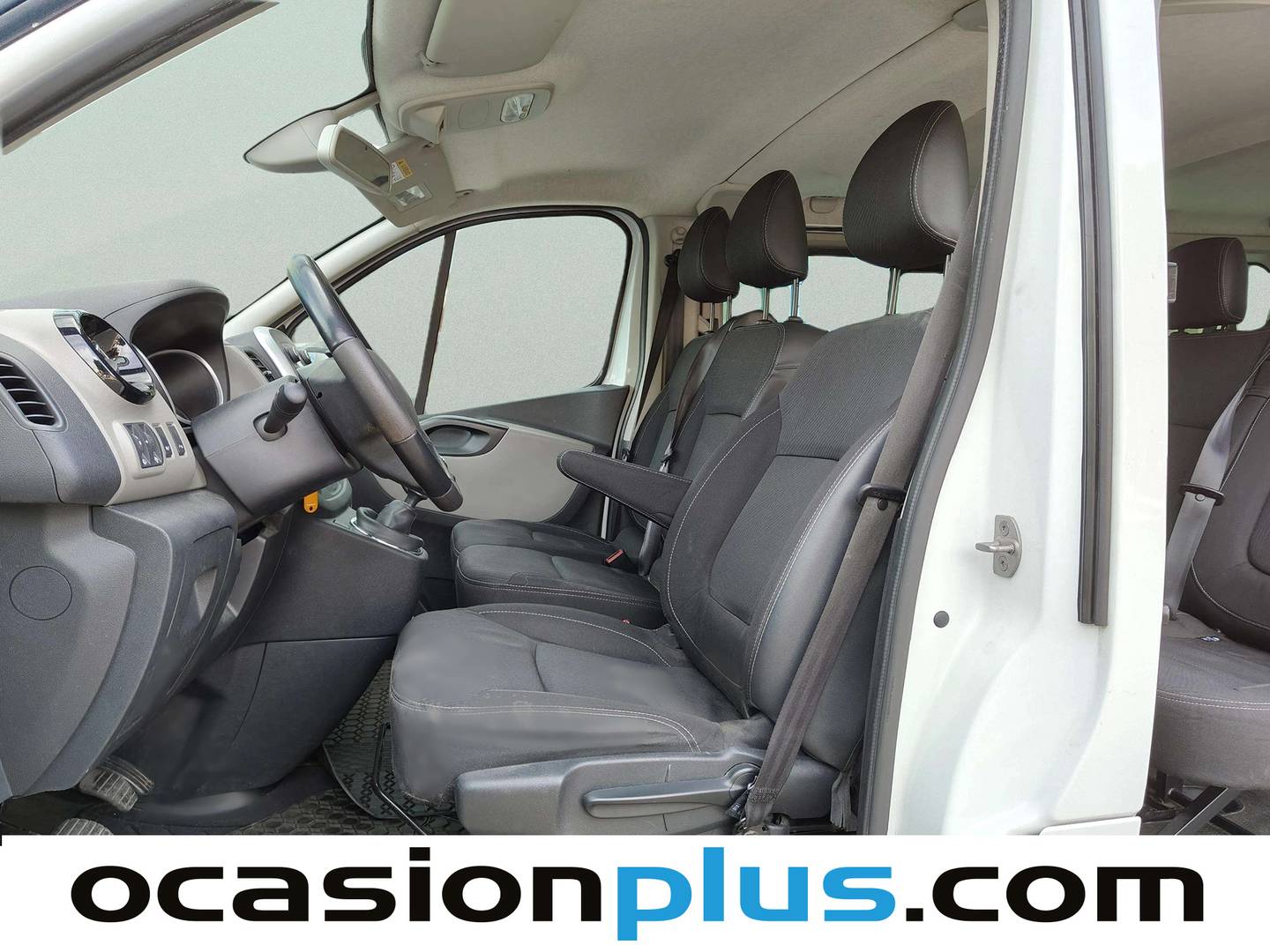 Foto asientos delanteros Renault Trafic Renault Trafic Passenger Energy dCi (120 CV) 9 Plazas