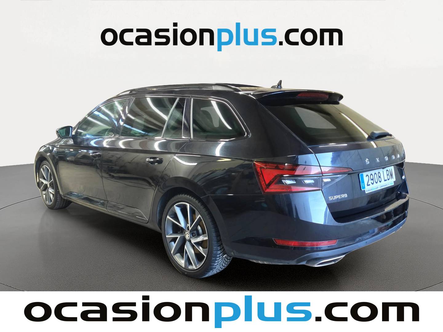 Foto Skoda Superb Skoda Superb Combi 2.0 TSI Sportline 4x4 DSG (272 CV)