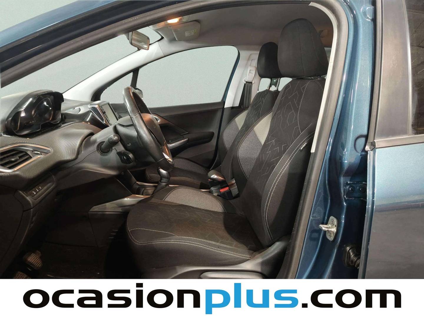 Foto asientos delanteros Peugeot 2008 Peugeot 2008 PureTech 110 S&S Style (110 CV)