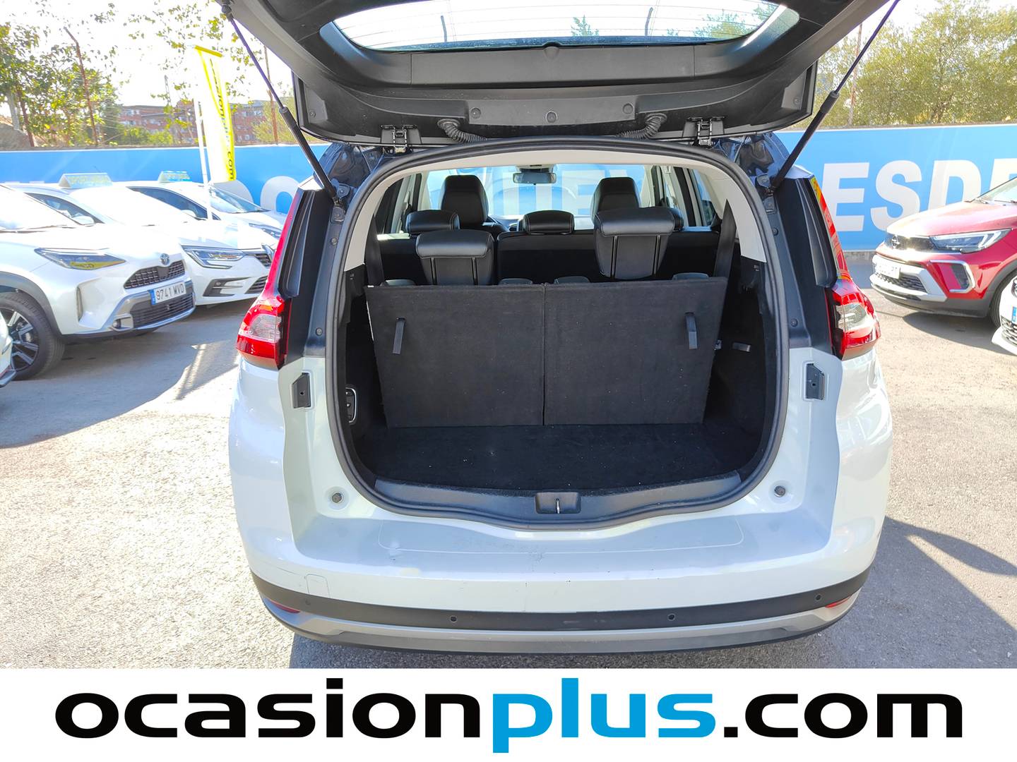 Foto Renault Grand Scénic Renault Grand Scenic Zen TCe (140 CV) GPF 7 Plazas