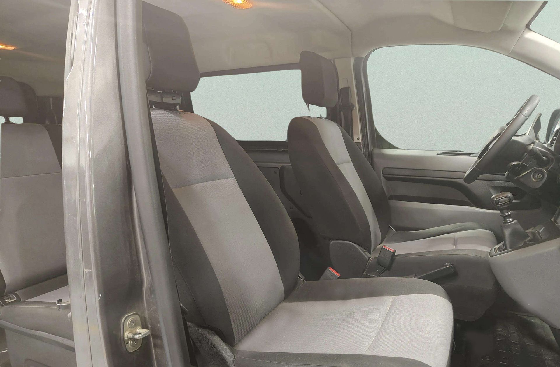 Opel Vivaro 2.0 Diesel M Standard Express - foto 16