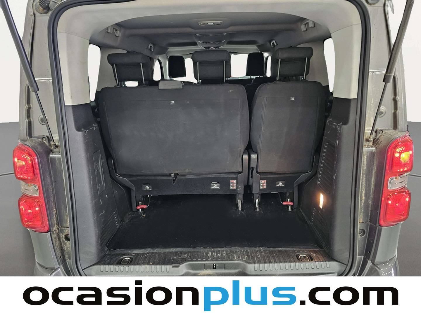 Foto Peugeot Traveller Peugeot Traveller BlueHDi 120 S&S Business Standard (120 CV) 9 PLAZAS siete plazas