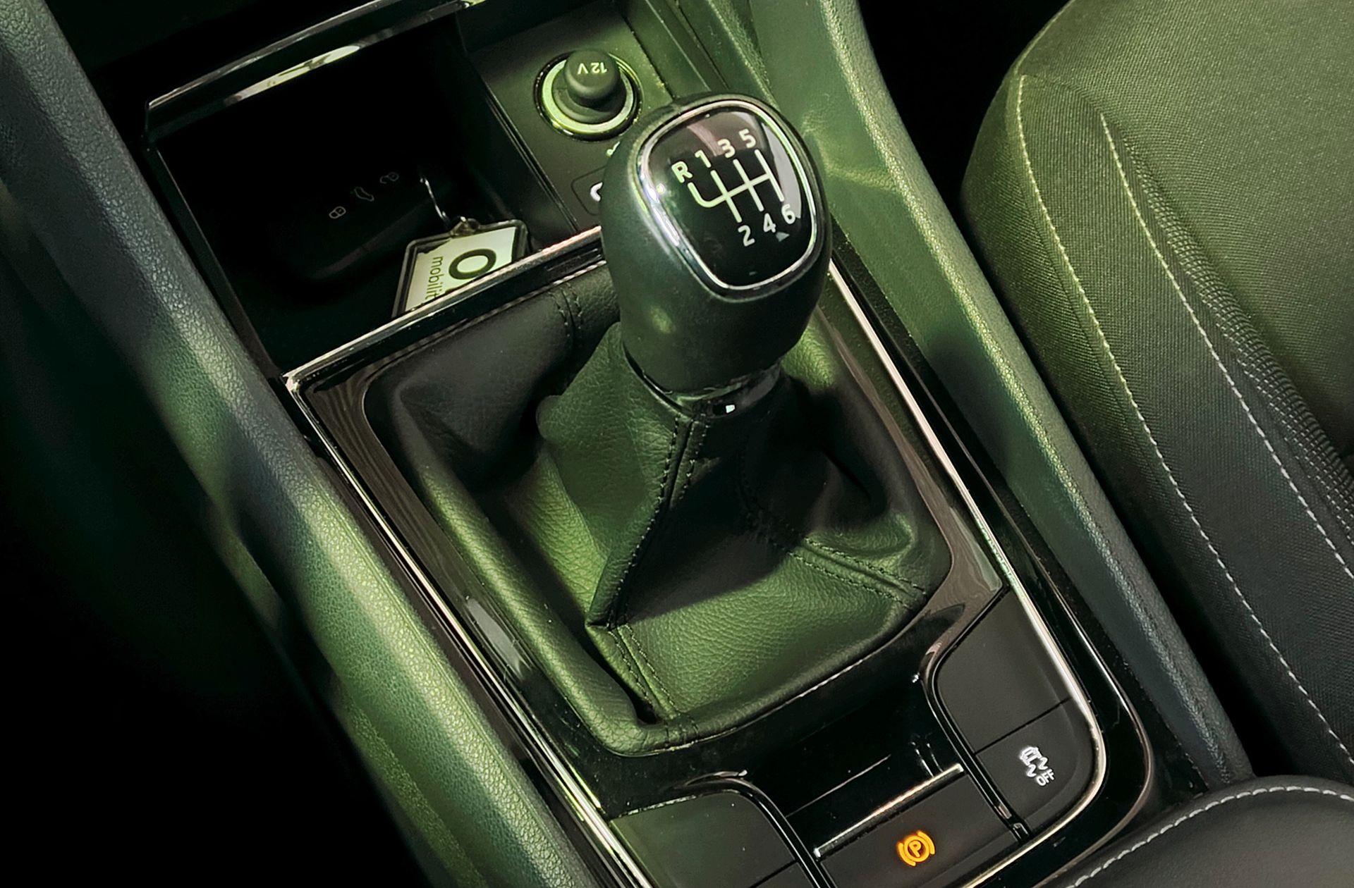 Škoda Karoq 2.0 TDI Selection - foto 5