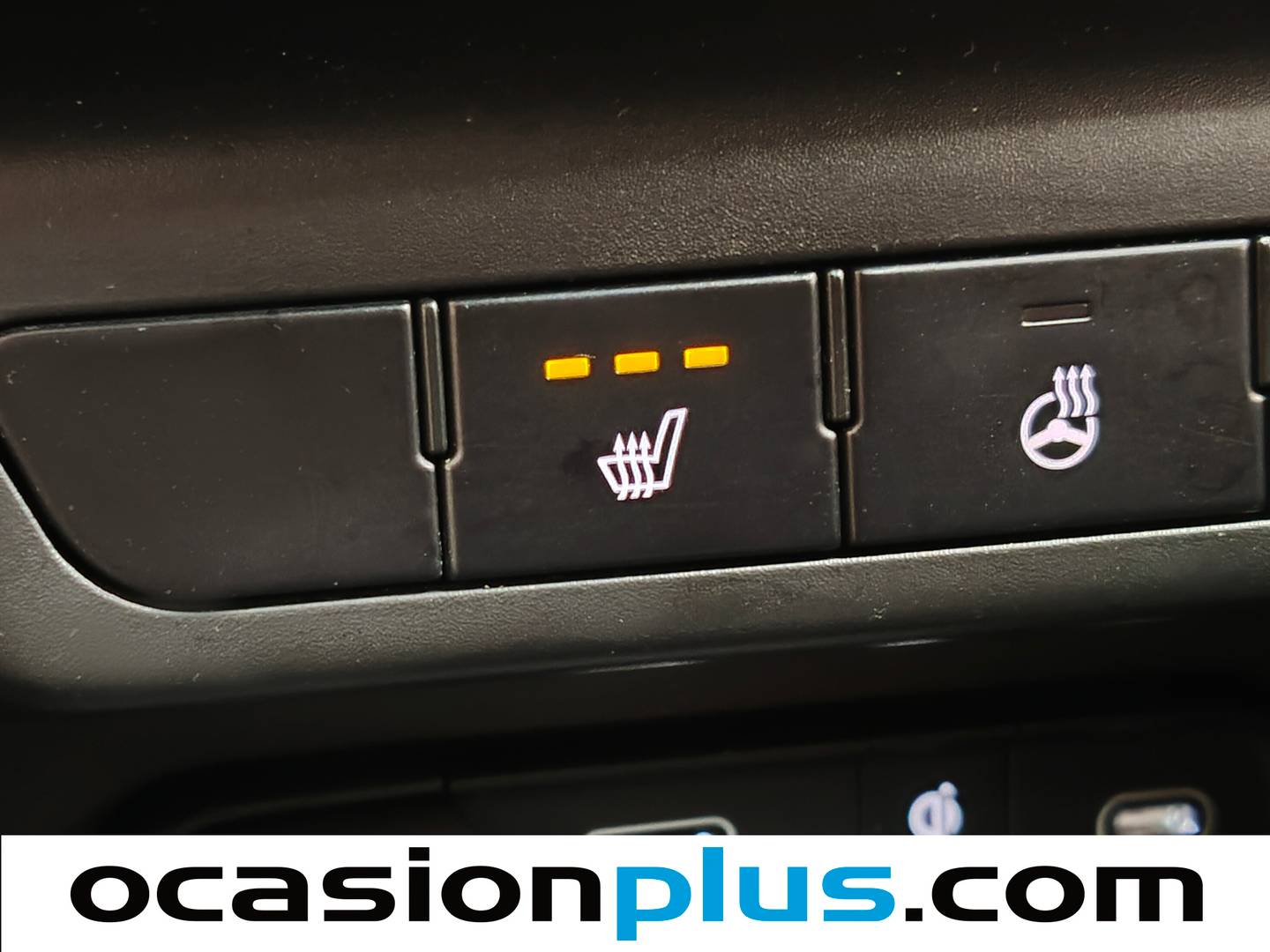 Extras y acabados del KIA Sportage KIA Sportage 1.6 T-GDi MHEV Tech 4x2 (150 CV)