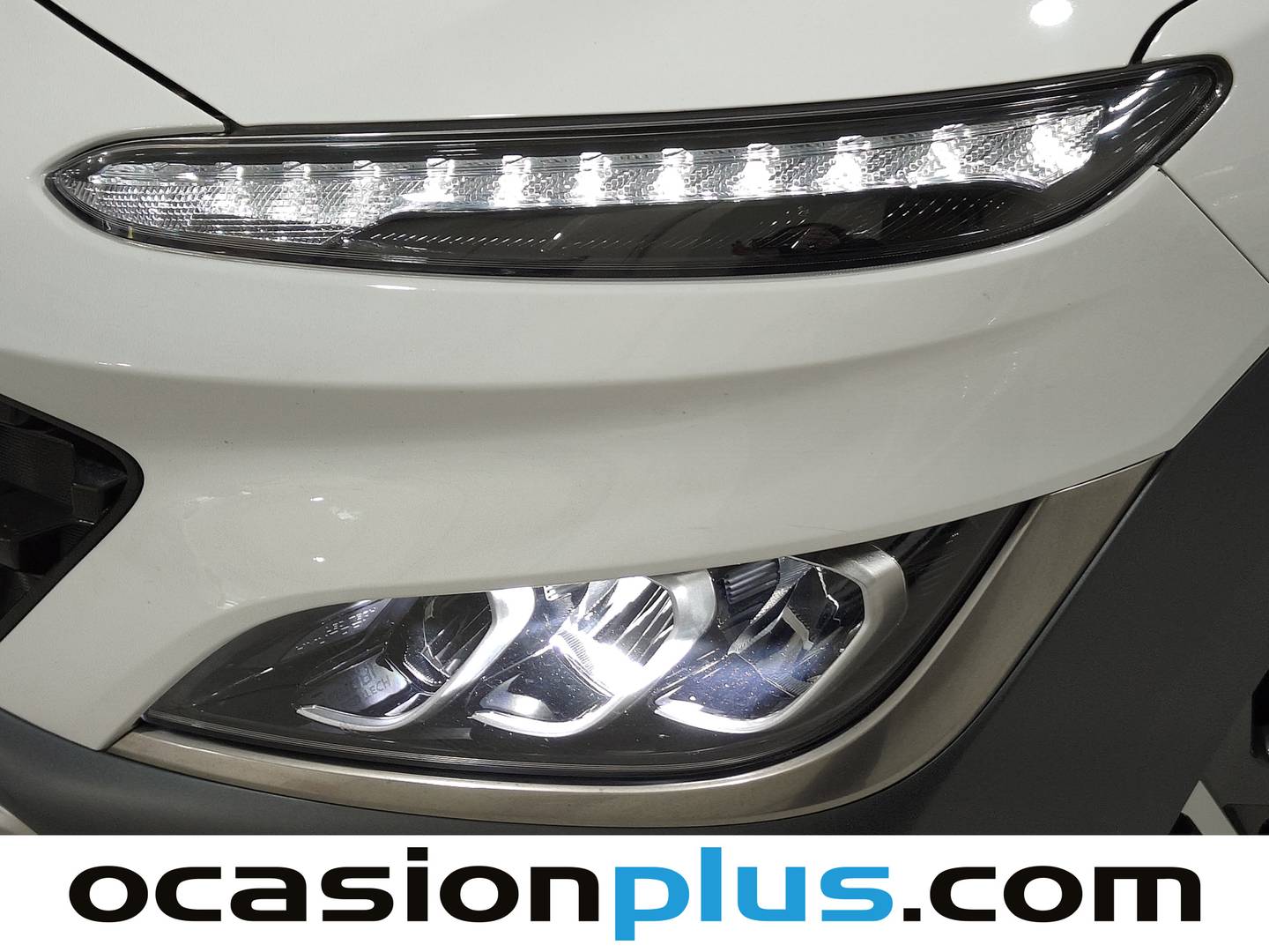 Hyundai Kona Hyundai Kona 1.6 GDI HEV Style Sky DCT (141 CV) automático