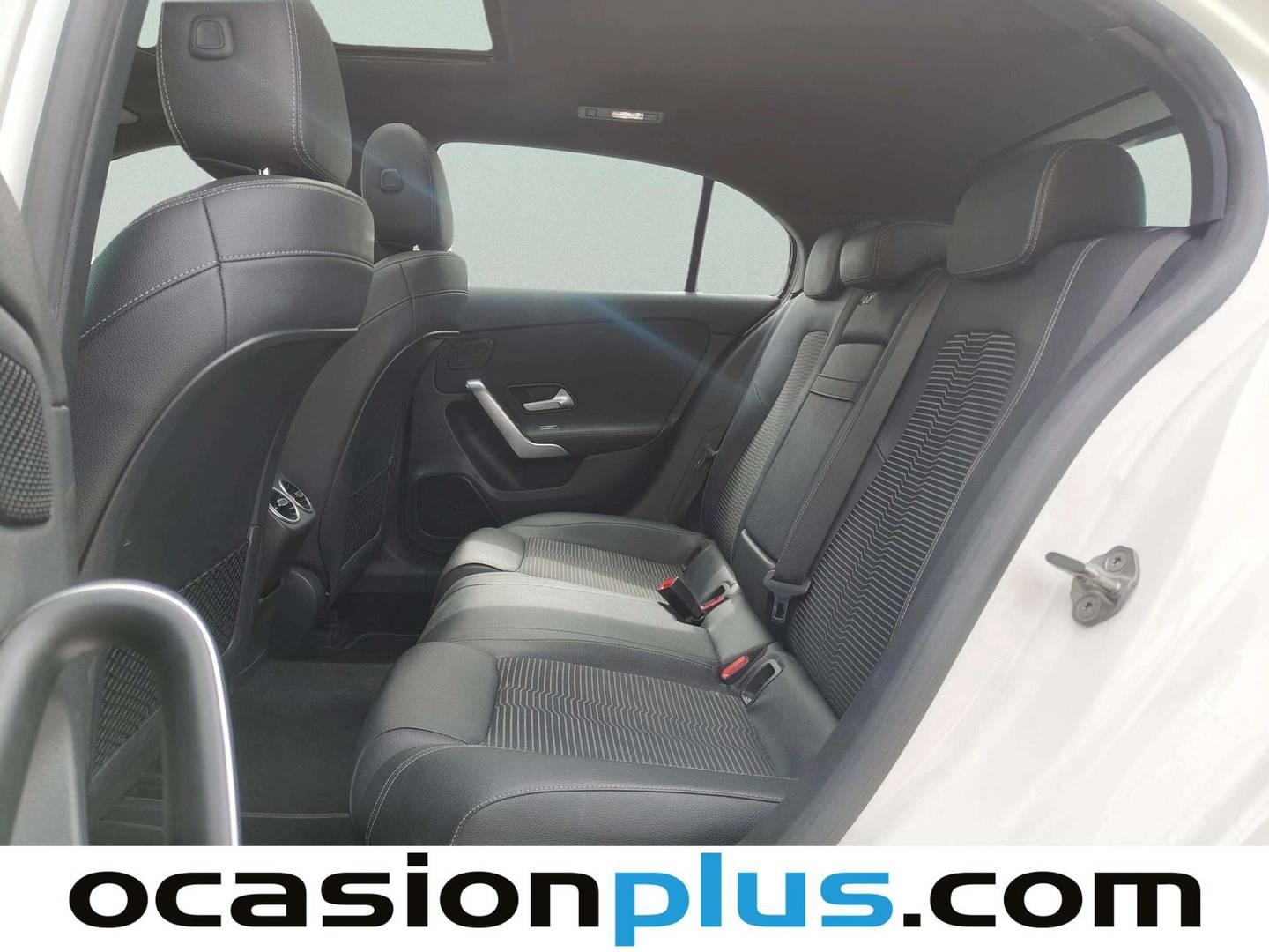 Foto asientos traseros Mercedes Clase A Mercedes Clase A 200 (163 CV)