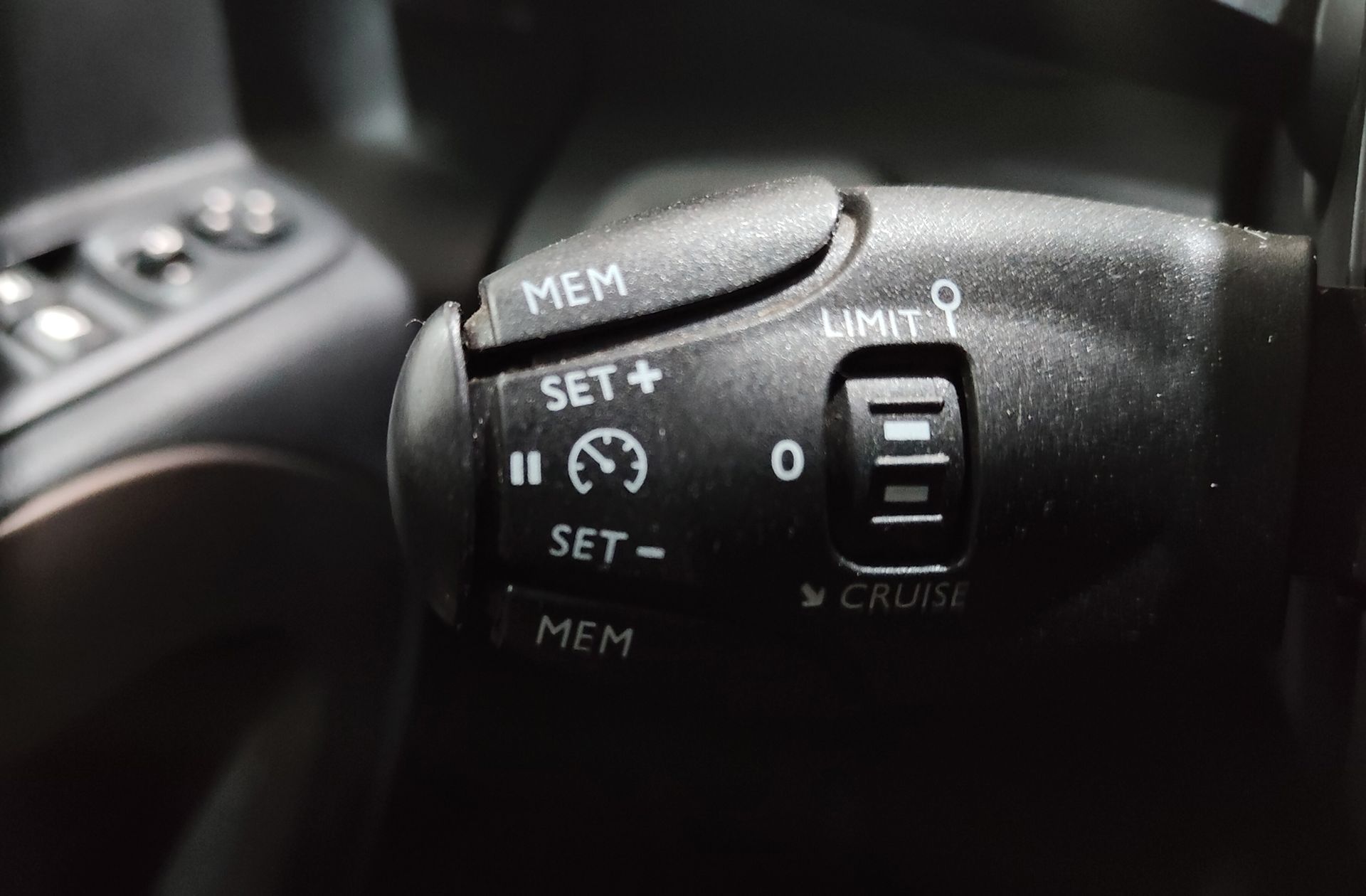 Peugeot Rifter BlueHDi 100 GT Standard - foto 27