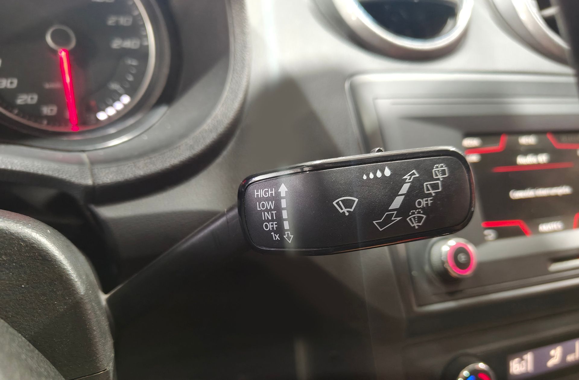 SEAT Ibiza 1.4 TDI CR FR - foto 22