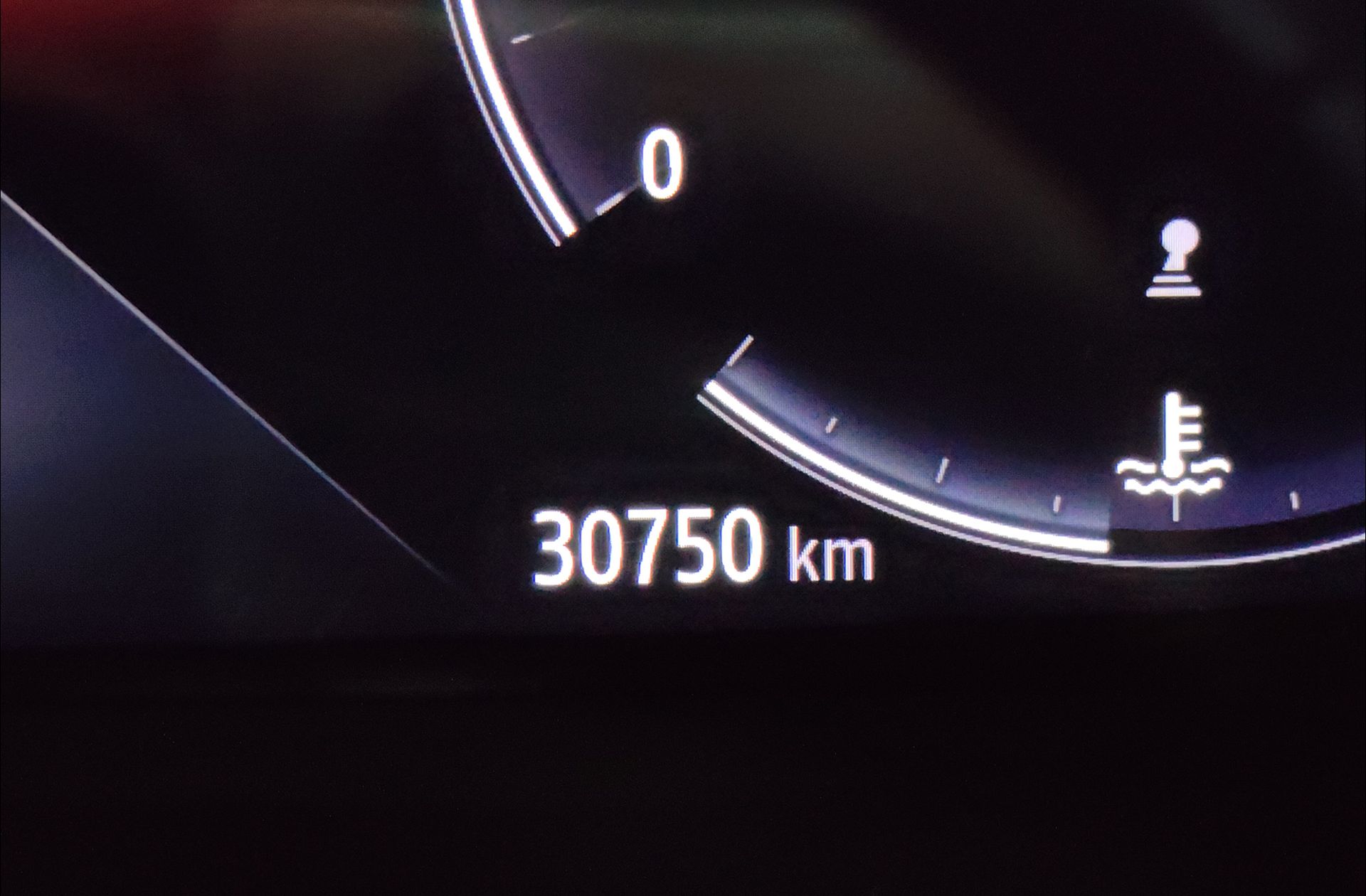 Renault Captur Zen TCe Micro Híbrido GPF - foto 10