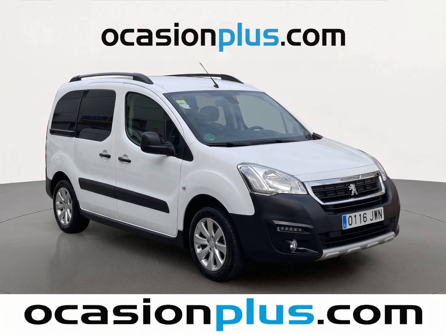 Foto delantera Peugeot Partner Peugeot Partner Tepee BlueHDi 120 Outdoor (120 CV) derecha