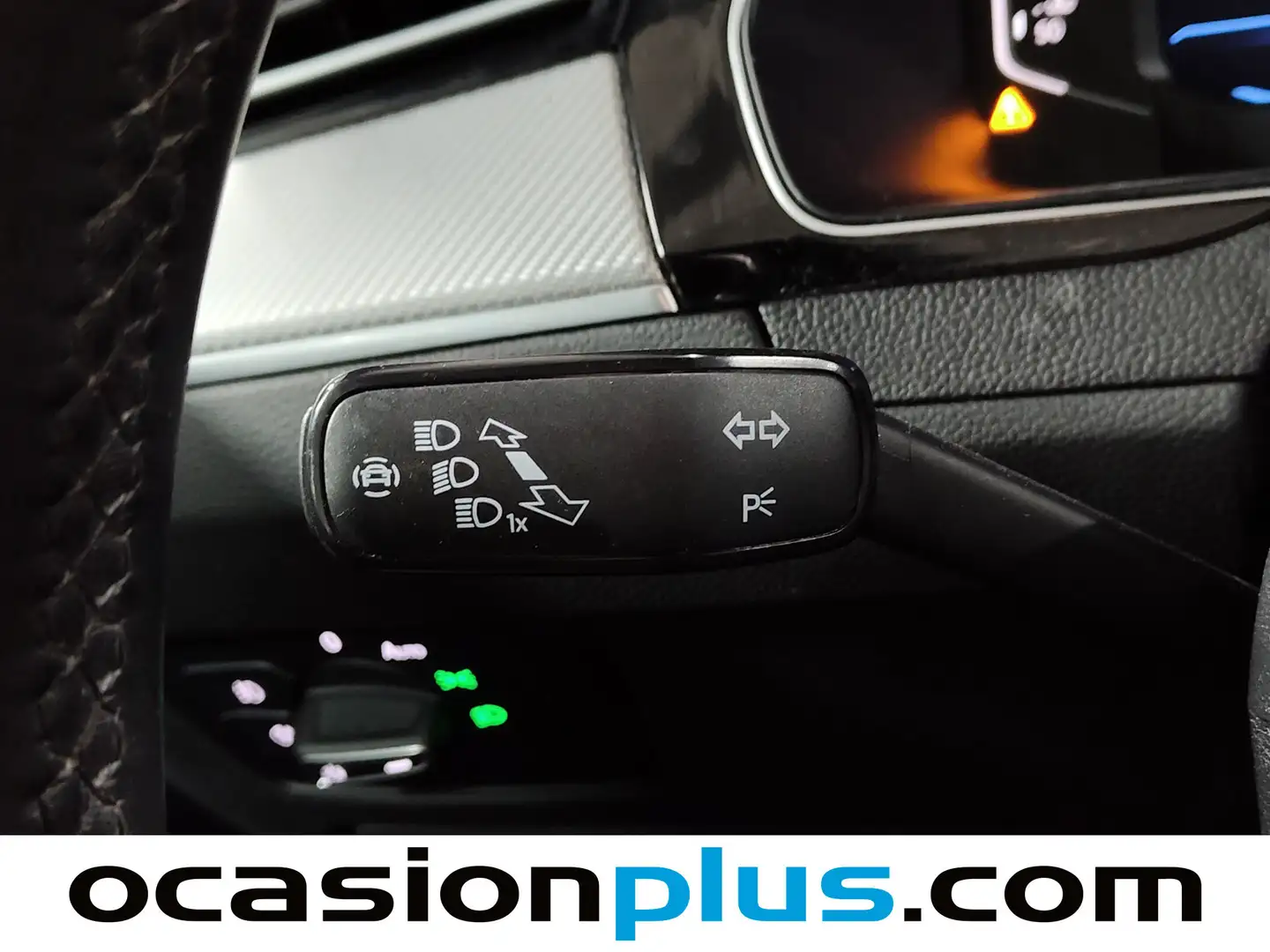 Foto Volkswagen Passat Volkswagen Passat R-Line 2.0 TDI (150 CV) DSG