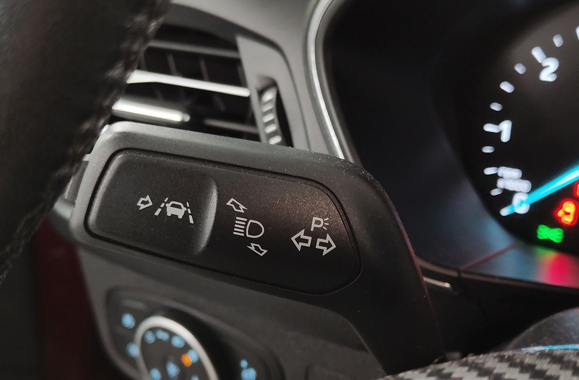 Ford Focus 2.0 EcoBlue Active - foto 27