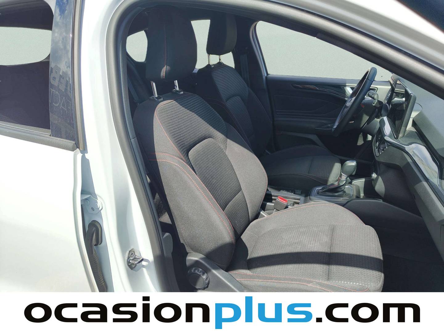 Ford Focus Ford Focus 1.0 Ecoboost MHEV ST-Line Auto (155 CV) automático