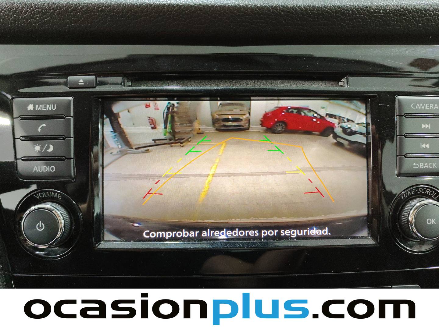 Extras y acabados del Nissan QASHQAI Nissan Qashqai DIG-T 140 N-Connecta (140 CV)