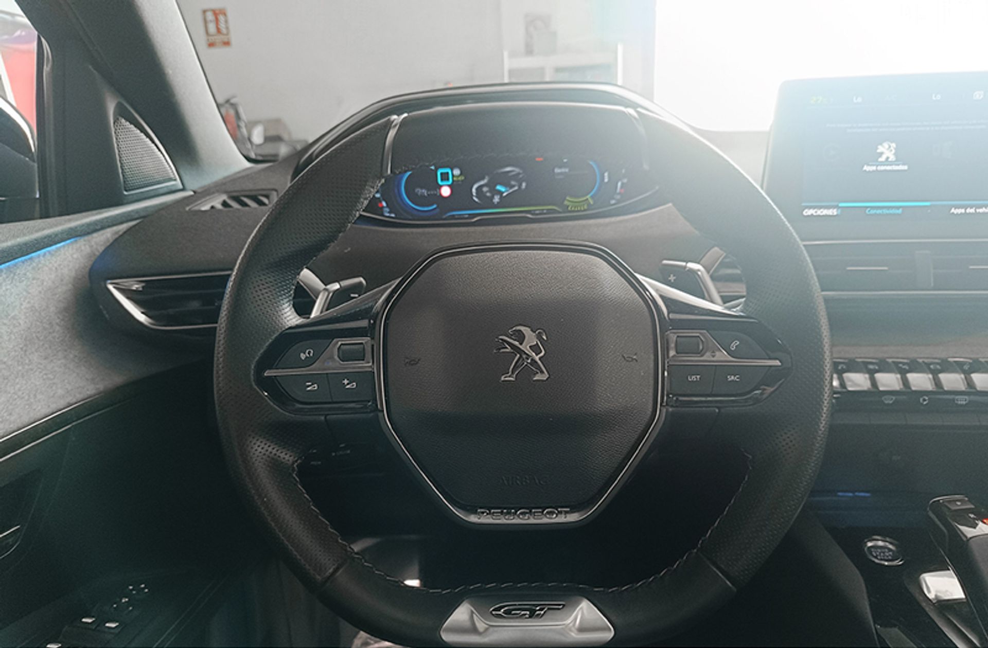 Peugeot 3008 300 GT e-EAT8 - foto 25
