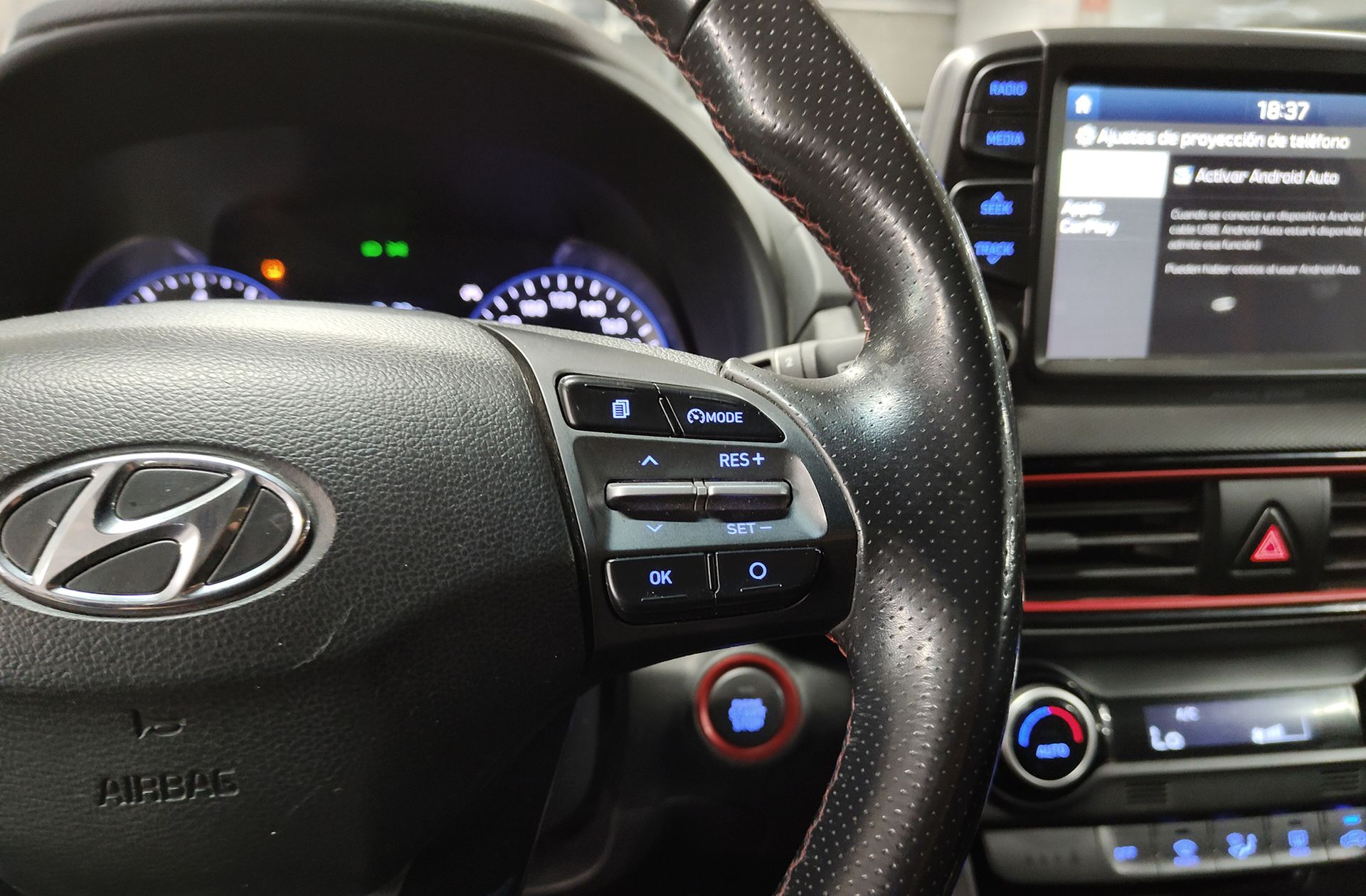 Hyundai Kona 1.0 T-GDi Tecno 4x2 AEB - foto 26