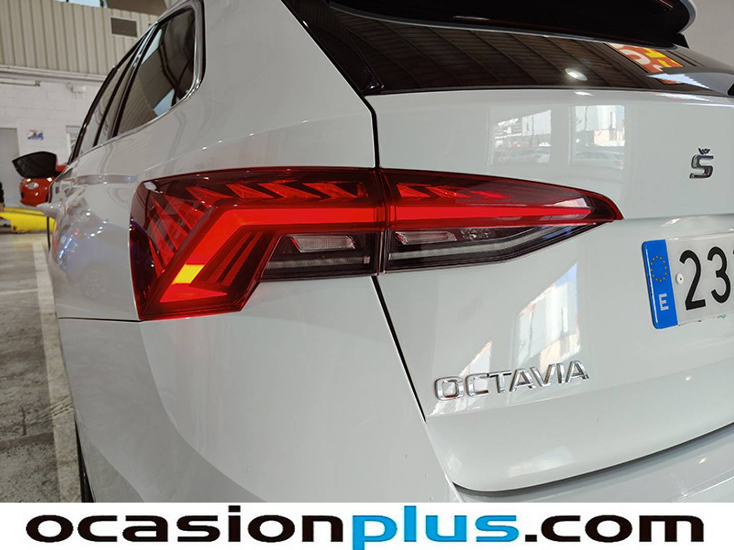 Foto Skoda Octavia Skoda Octavia Combi 1.0 TSI mHEV Ambition DSG (110 CV)