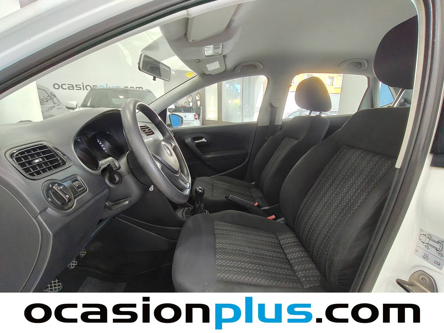 Foto asientos delanteros Volkswagen Polo Volkswagen Polo Edition 1.4 TDI BMT (75 CV)