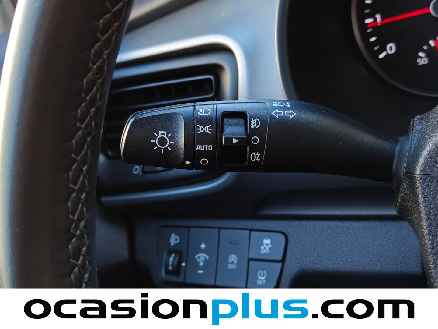 Foto KIA Stonic Kia Stonic 1.0 T-GDi MHEV iMT Concept (100 CV)