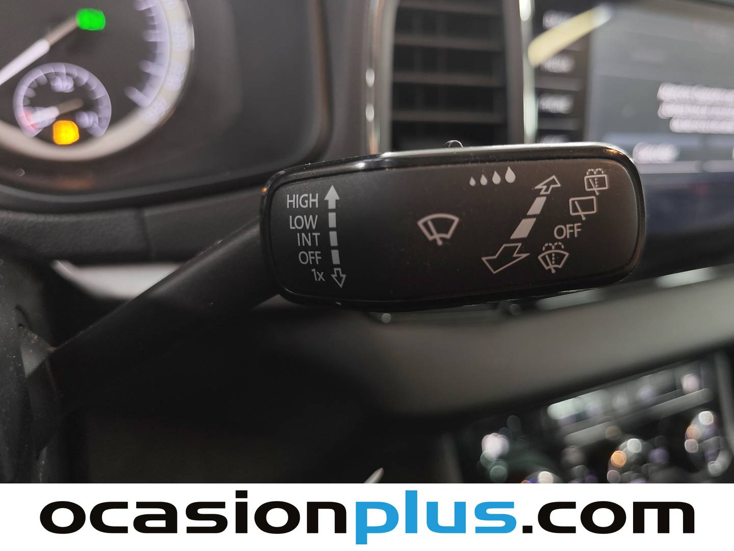 Foto Skoda Karoq Skoda Karoq 1.5 TSI ACT Ambition DSG (150 CV)