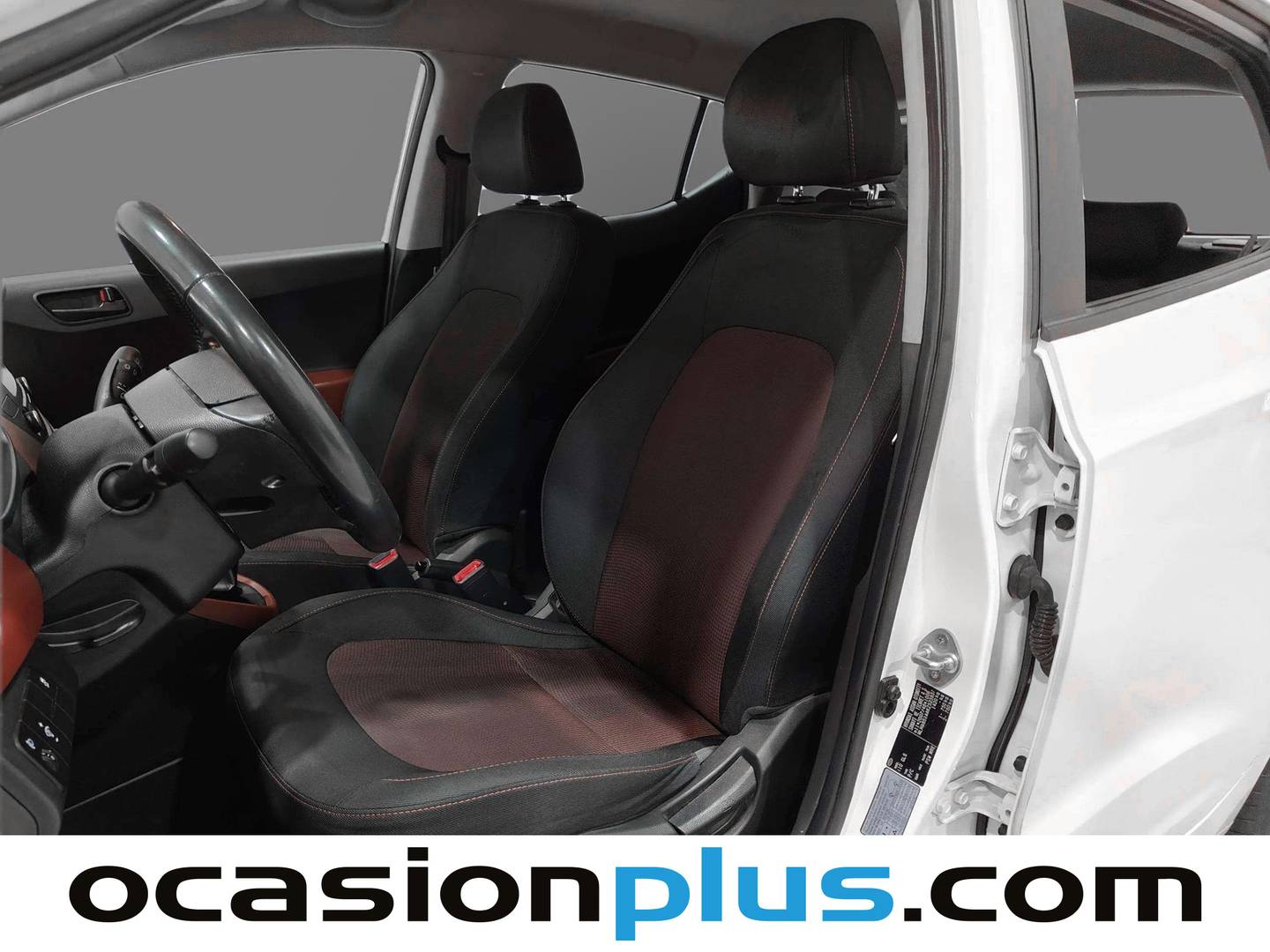 Foto asientos delanteros Hyundai i10 Hyundai i10 1.0 Tecno (66 CV)