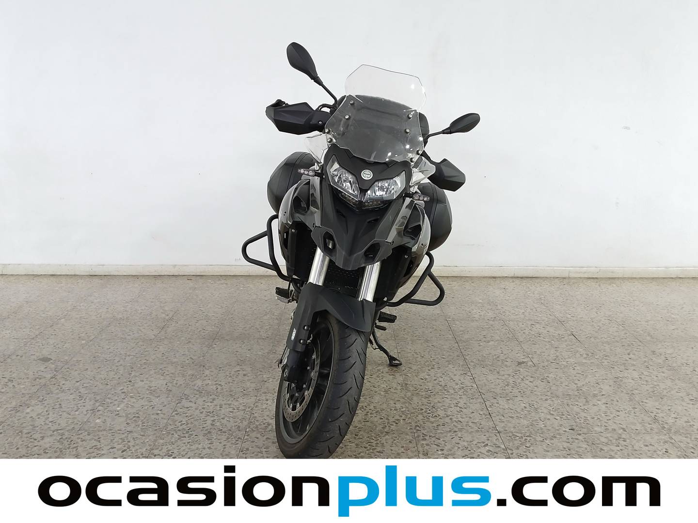 Foto Benelli TRK 502 Benelli TRK 502 (47CV)