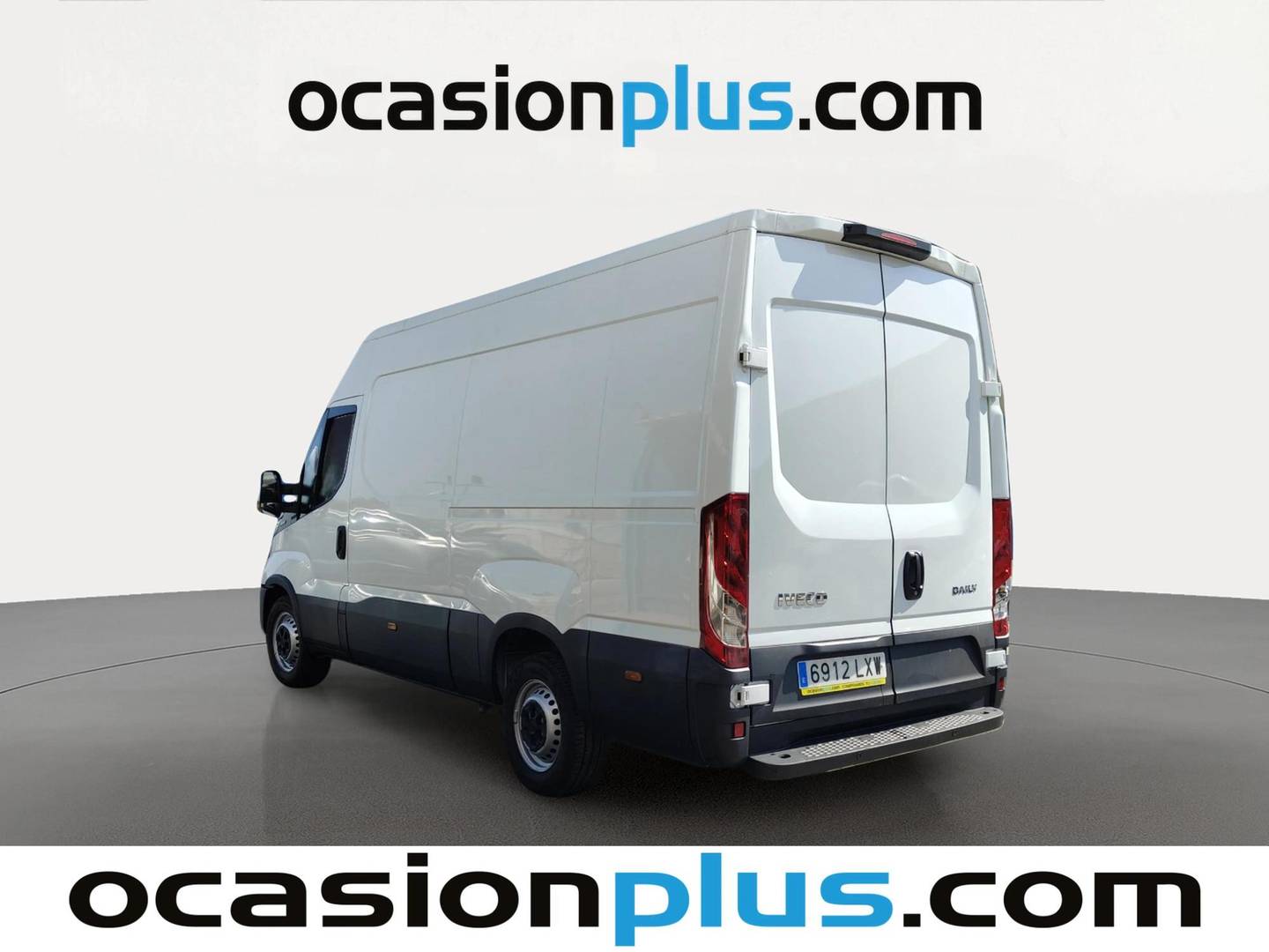 Foto trasera Iveco Daily Iveco Daily Furgon 35 S 16 V 3520L/H2 (156 CV) izquierda